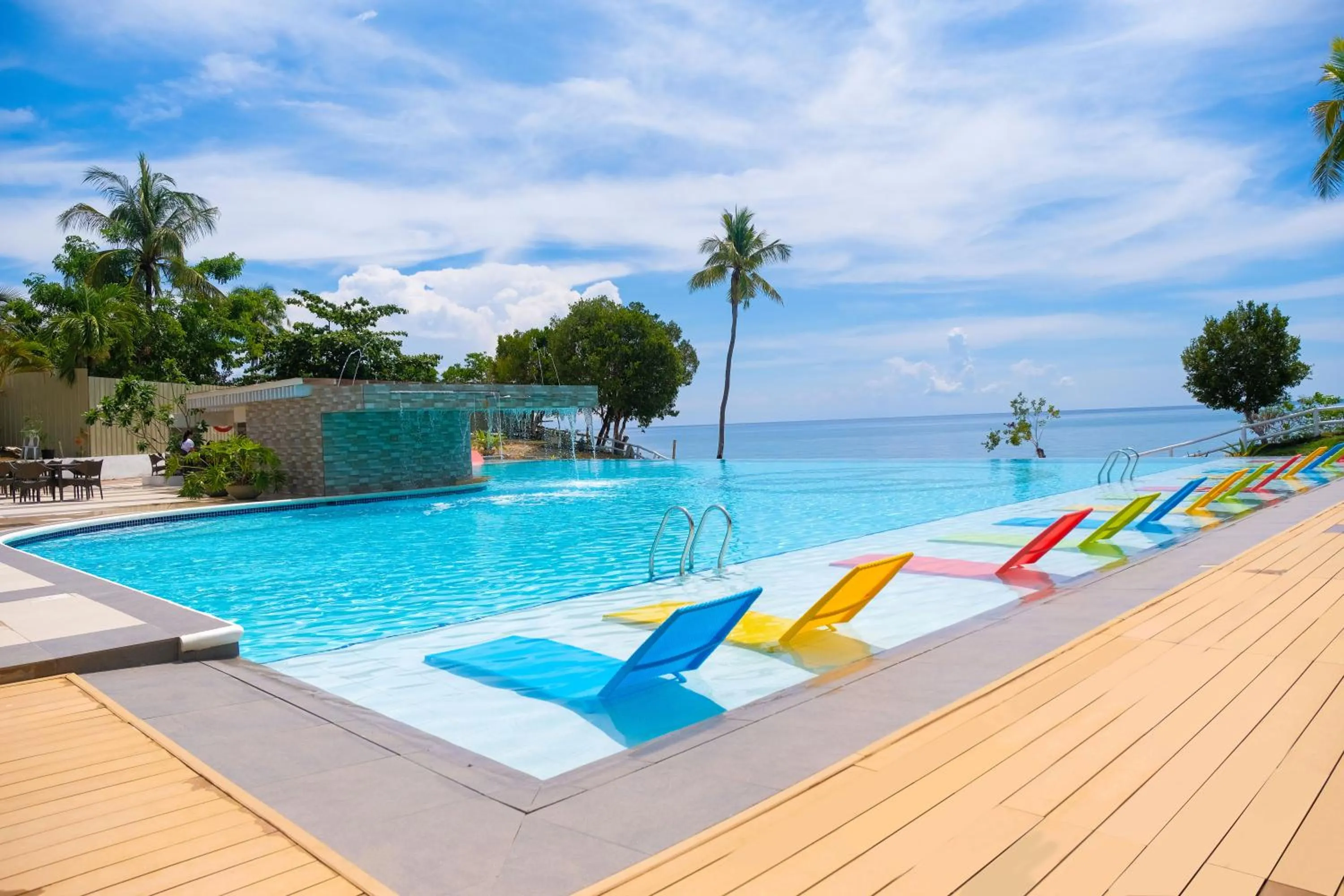 Swimming pool in Maayo San Remigio