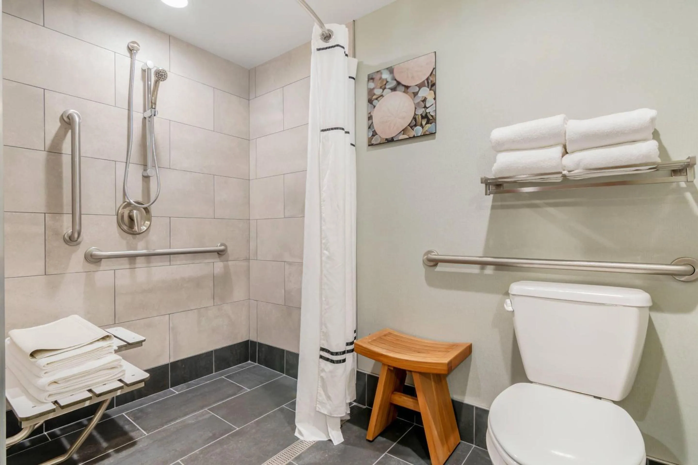 Bedroom in Unity Hotel and Conference Ctr, an Ascend Collection Hotel