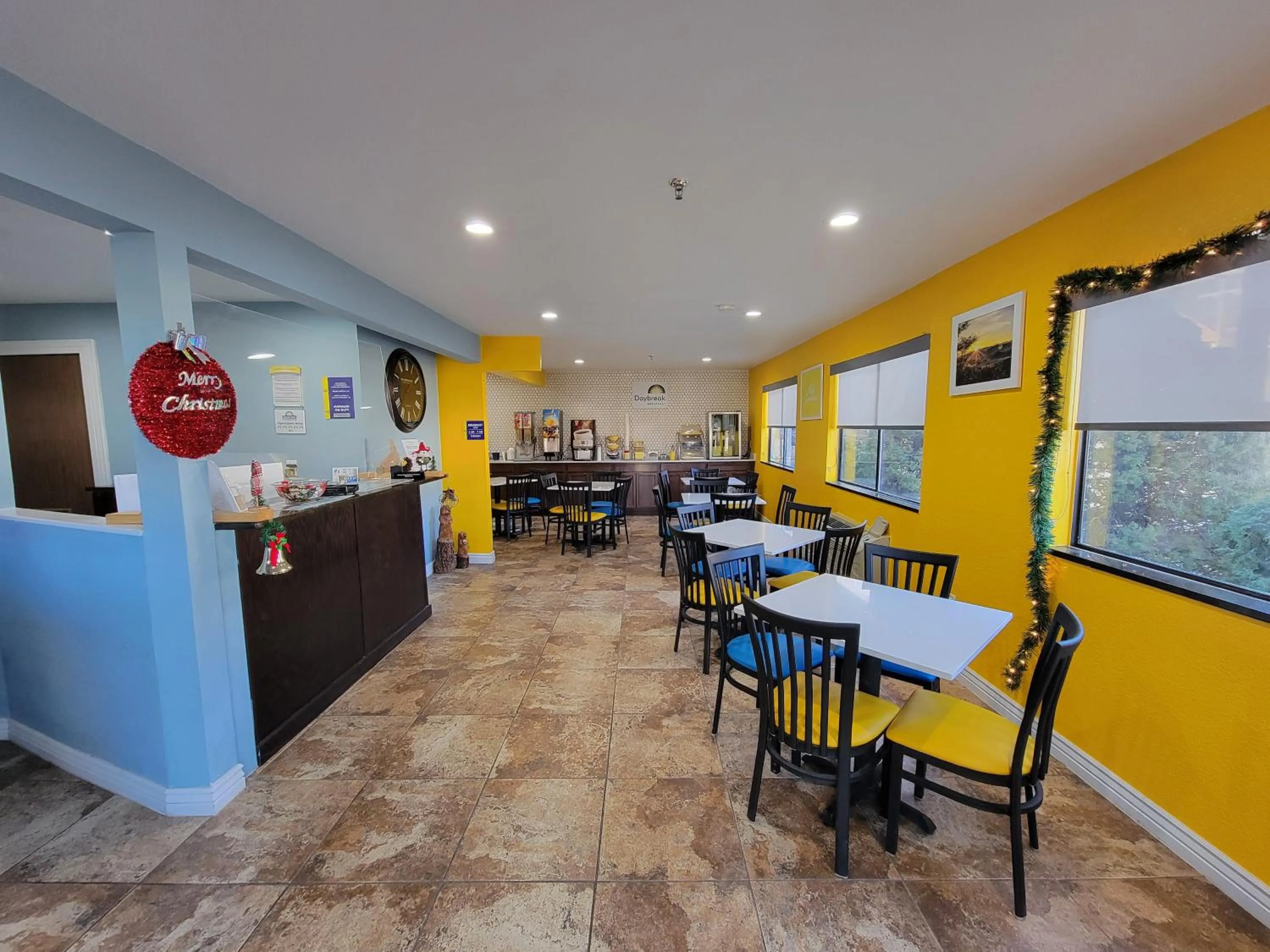 Days Inn by Wyndham Ruidoso Downs