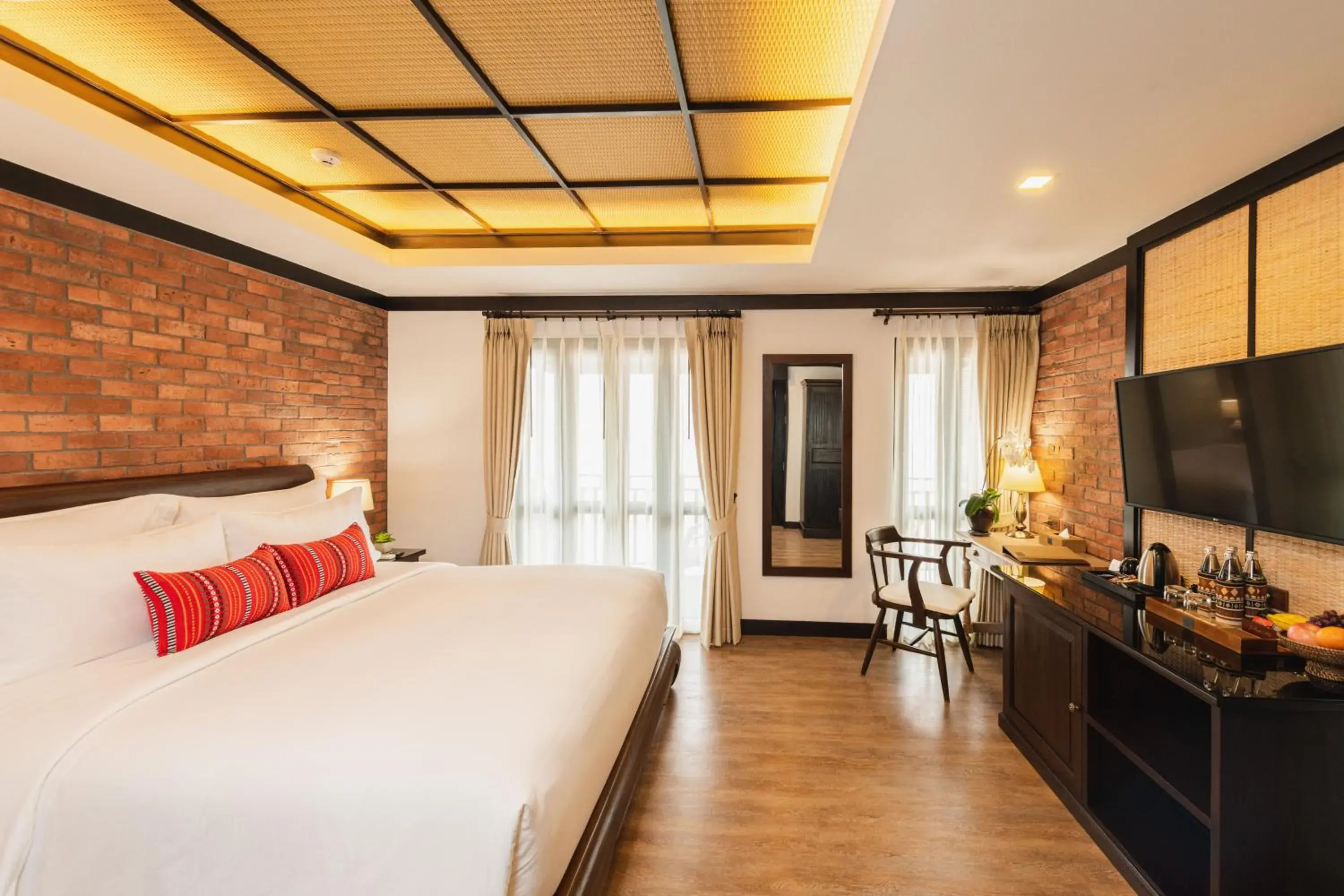 Lanna Deluxe in El Barrio Lanna Lanna Deluxe in El Barrio Lanna