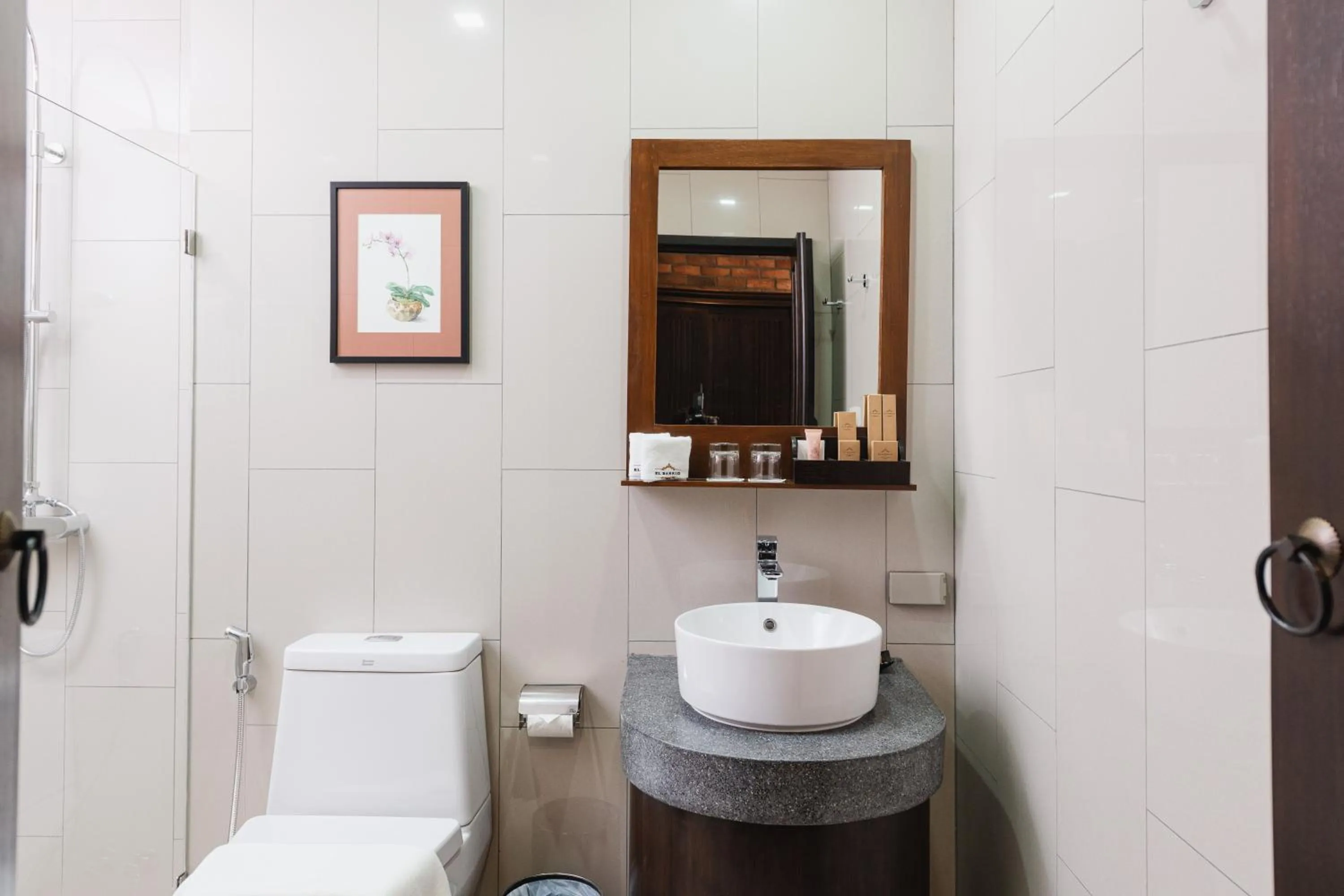 Bathroom in El Barrio Lanna