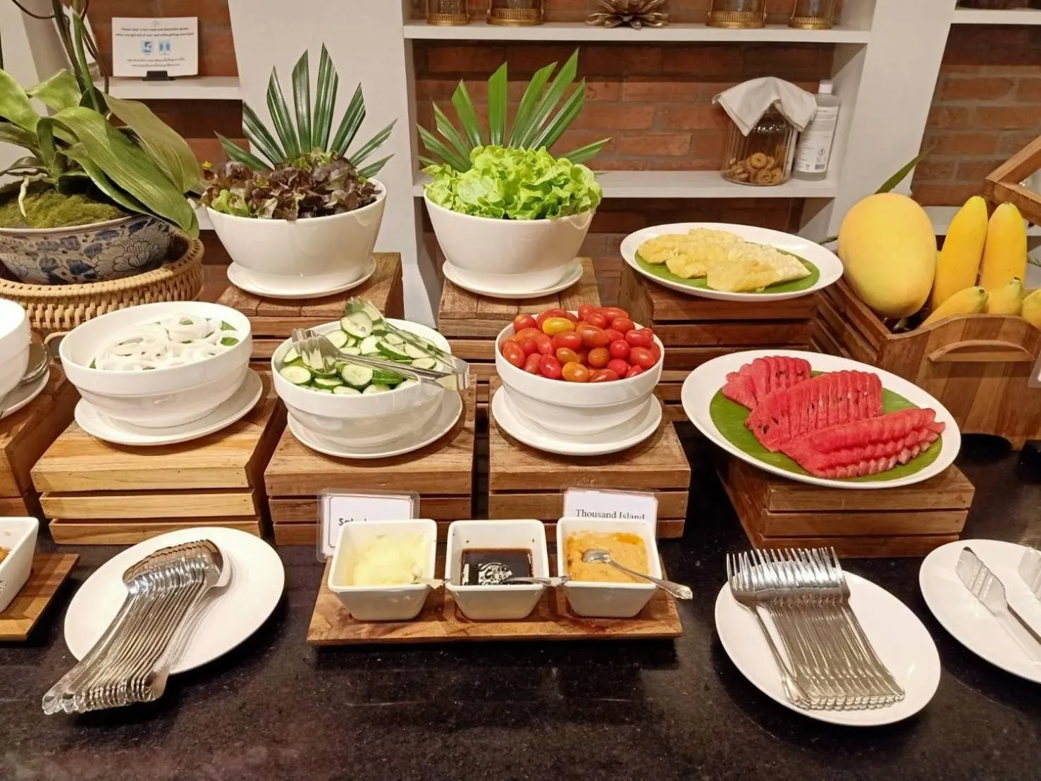 Continental breakfast in El Barrio Lanna