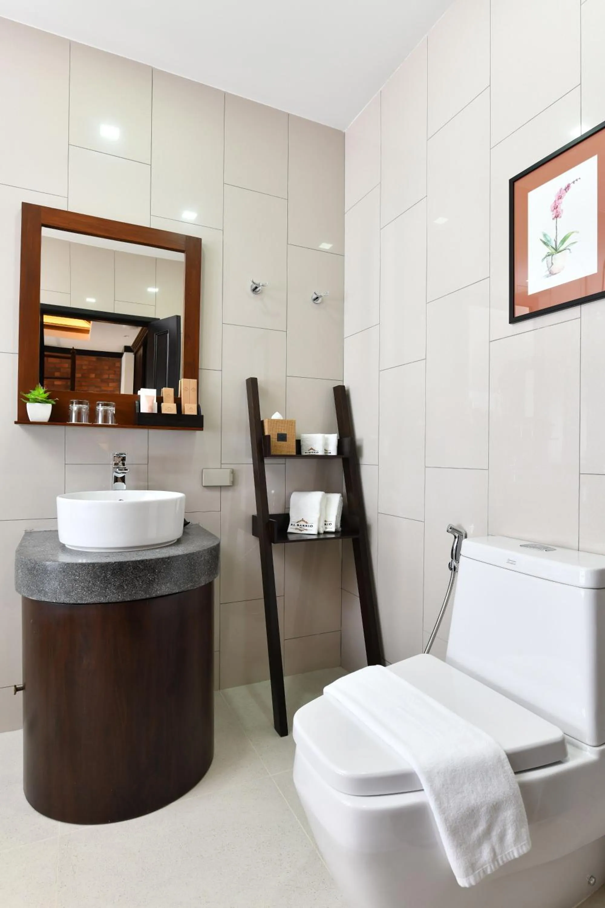 Bathroom in El Barrio Lanna