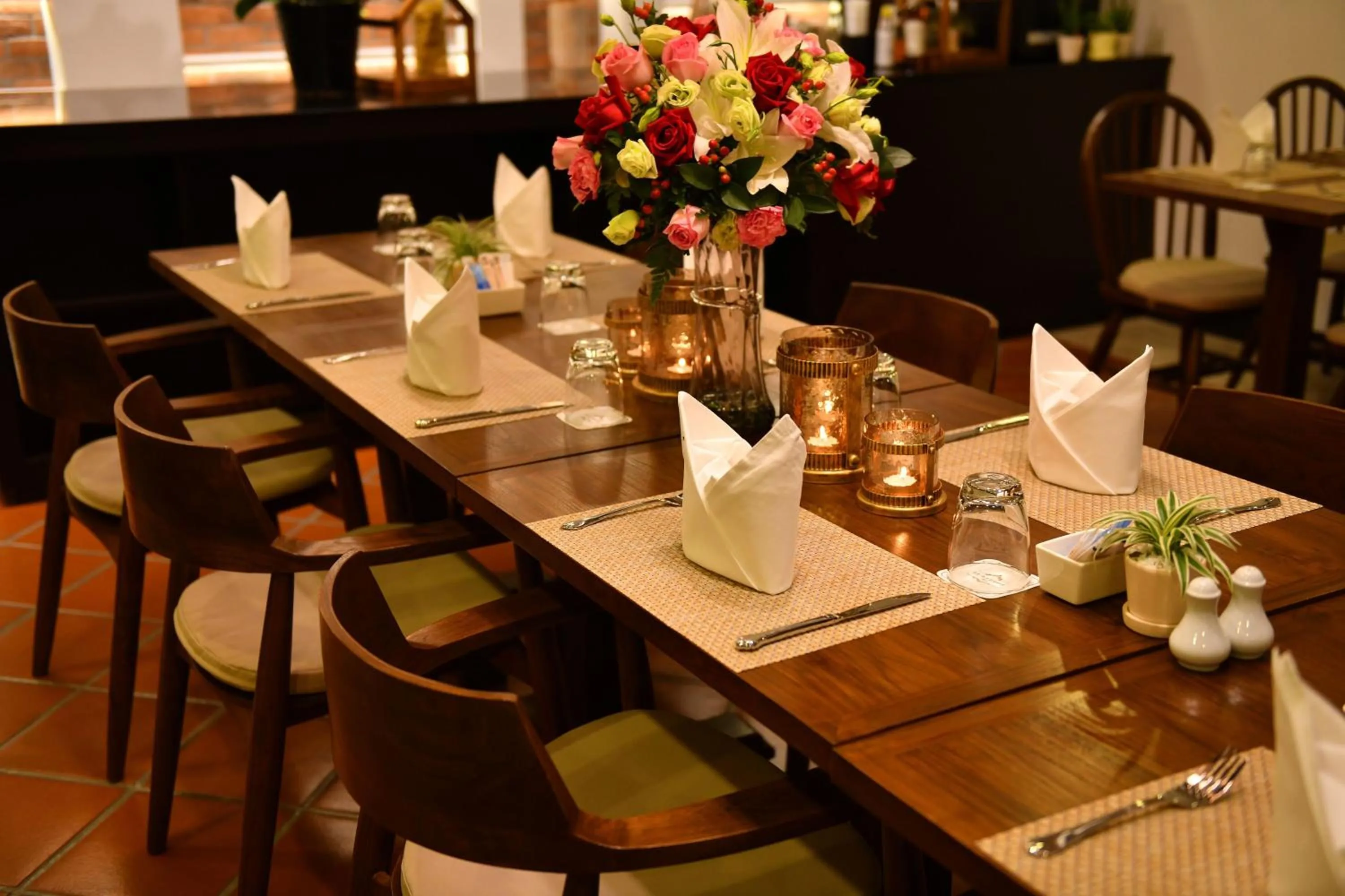 Restaurant/places to eat in El Barrio Lanna