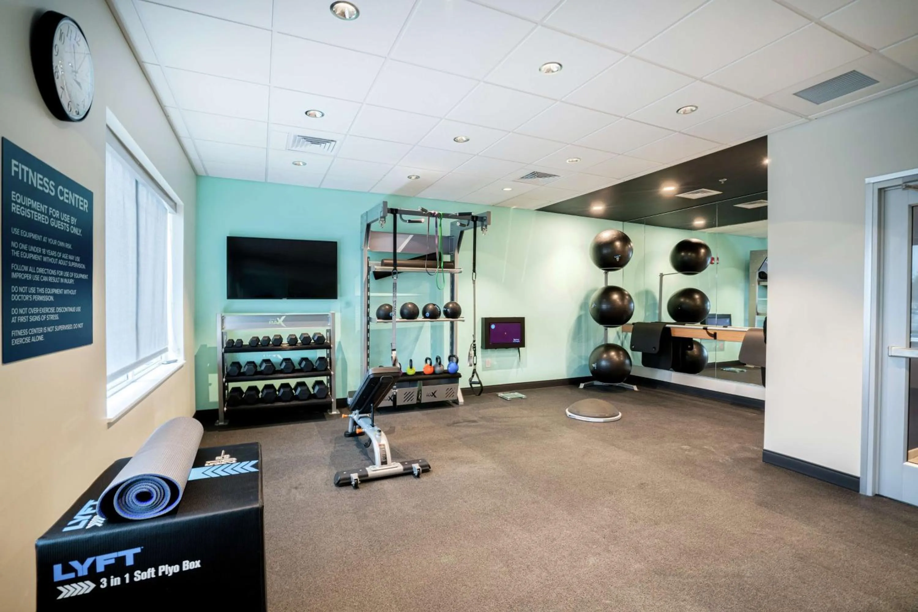 Fitness centre/facilities in Tru By Hilton Greenville