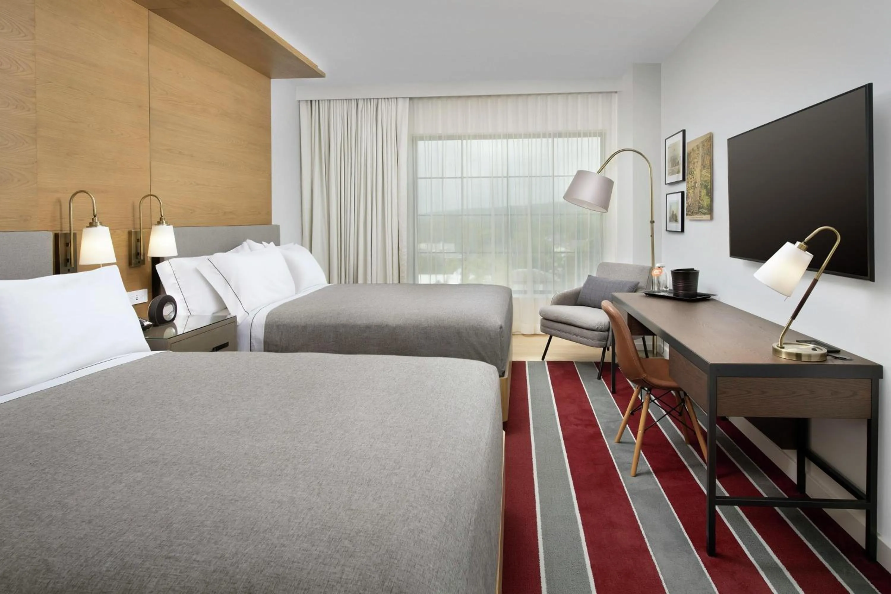 Bedroom, Bed in Canopy By Hilton Ithaca Downtown