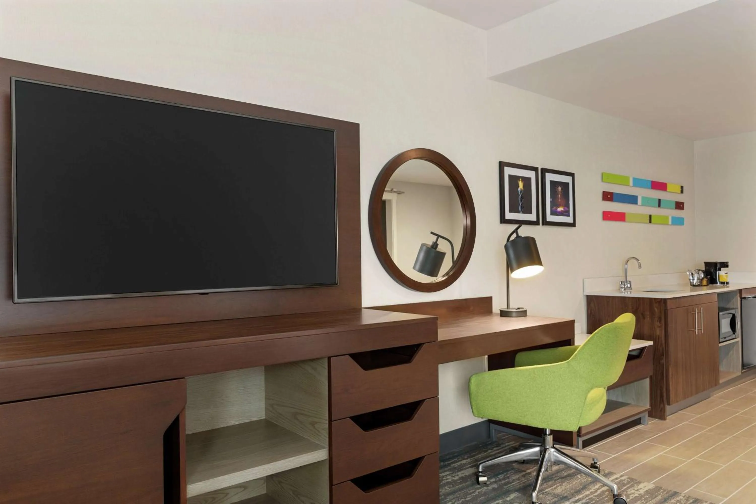 Bedroom in Hampton Inn West Valley Salt Lake City