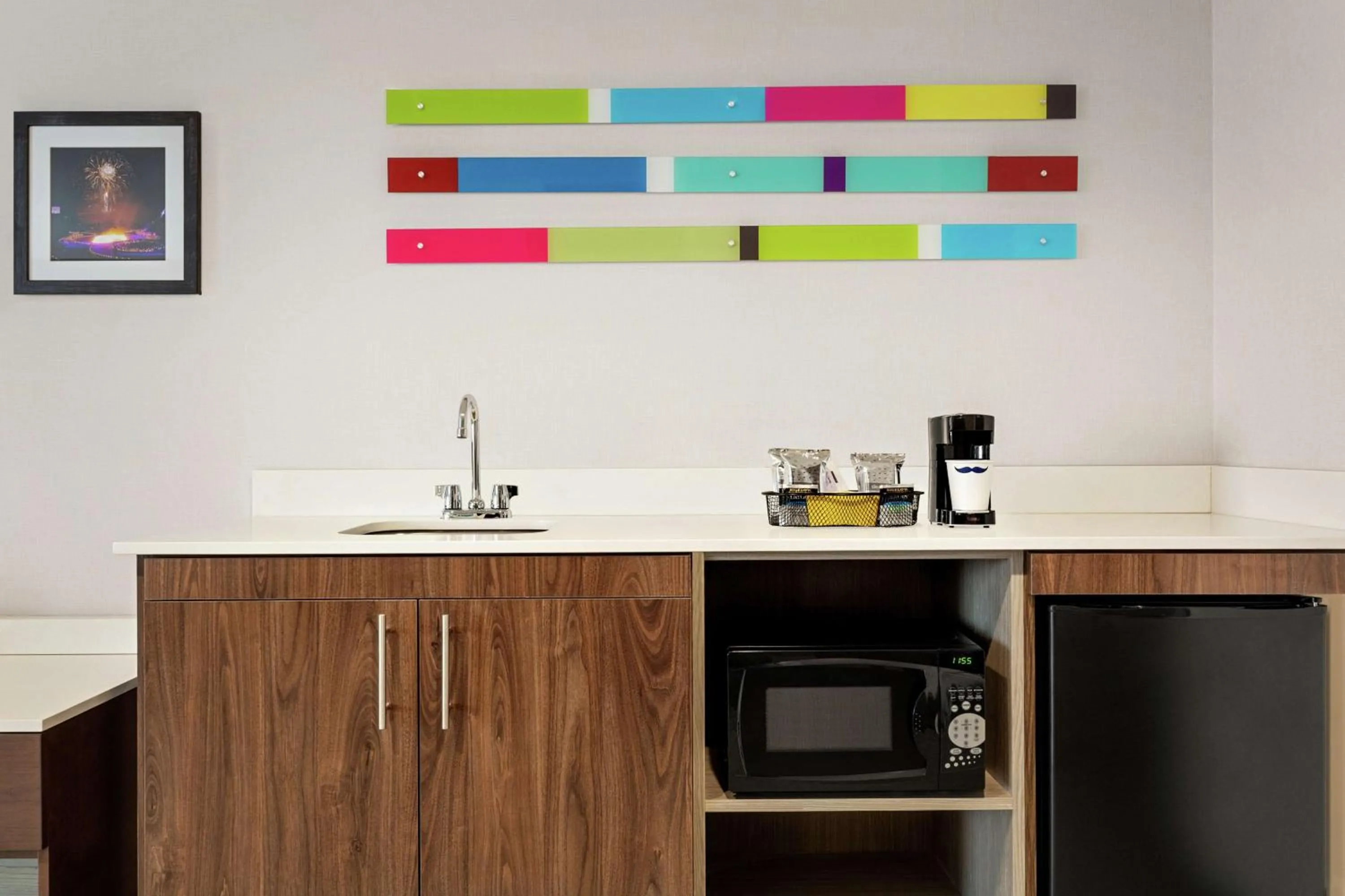 Photo of the whole room in Hampton Inn West Valley Salt Lake City