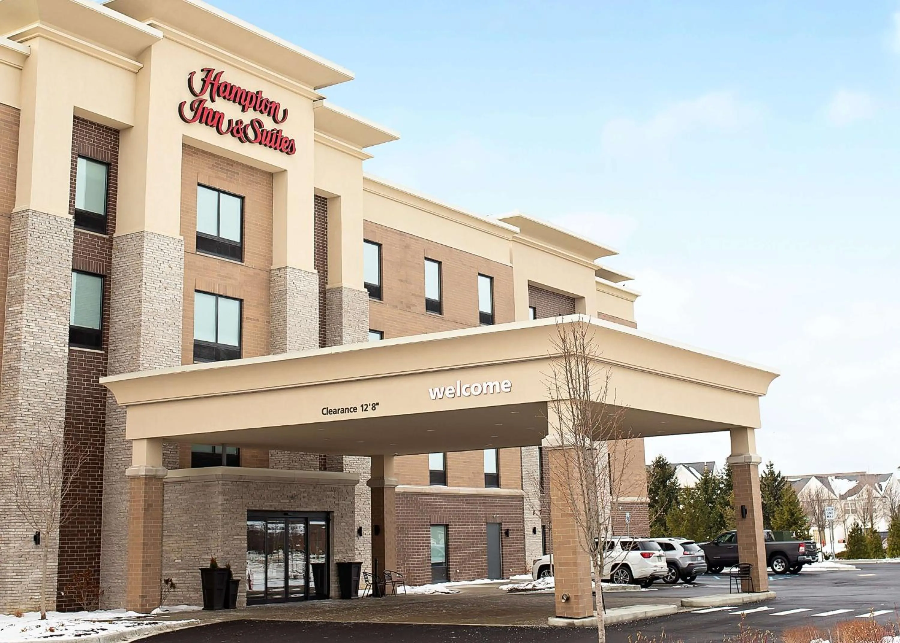 Property building in Hampton Inn and Suites Dundee