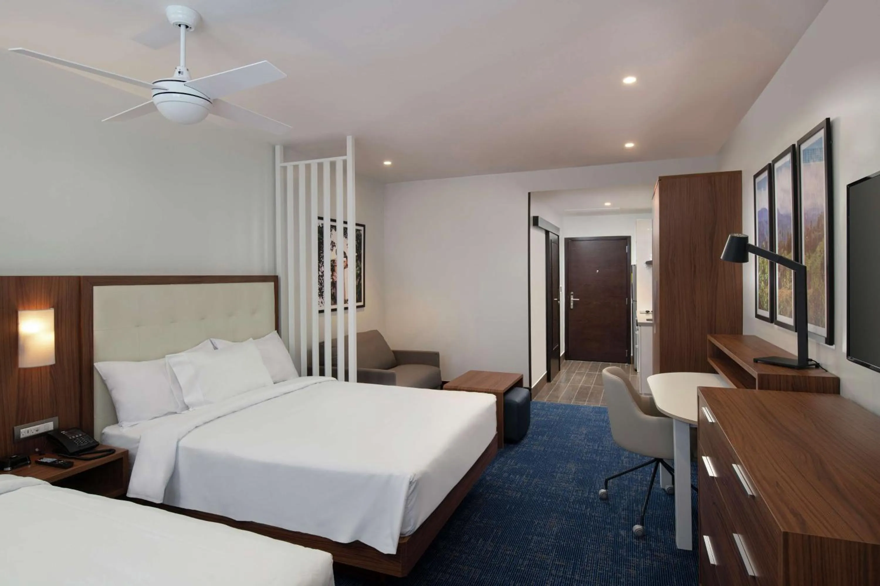 Bedroom, Bed in Homewood Suites By Hilton Santo Domingo