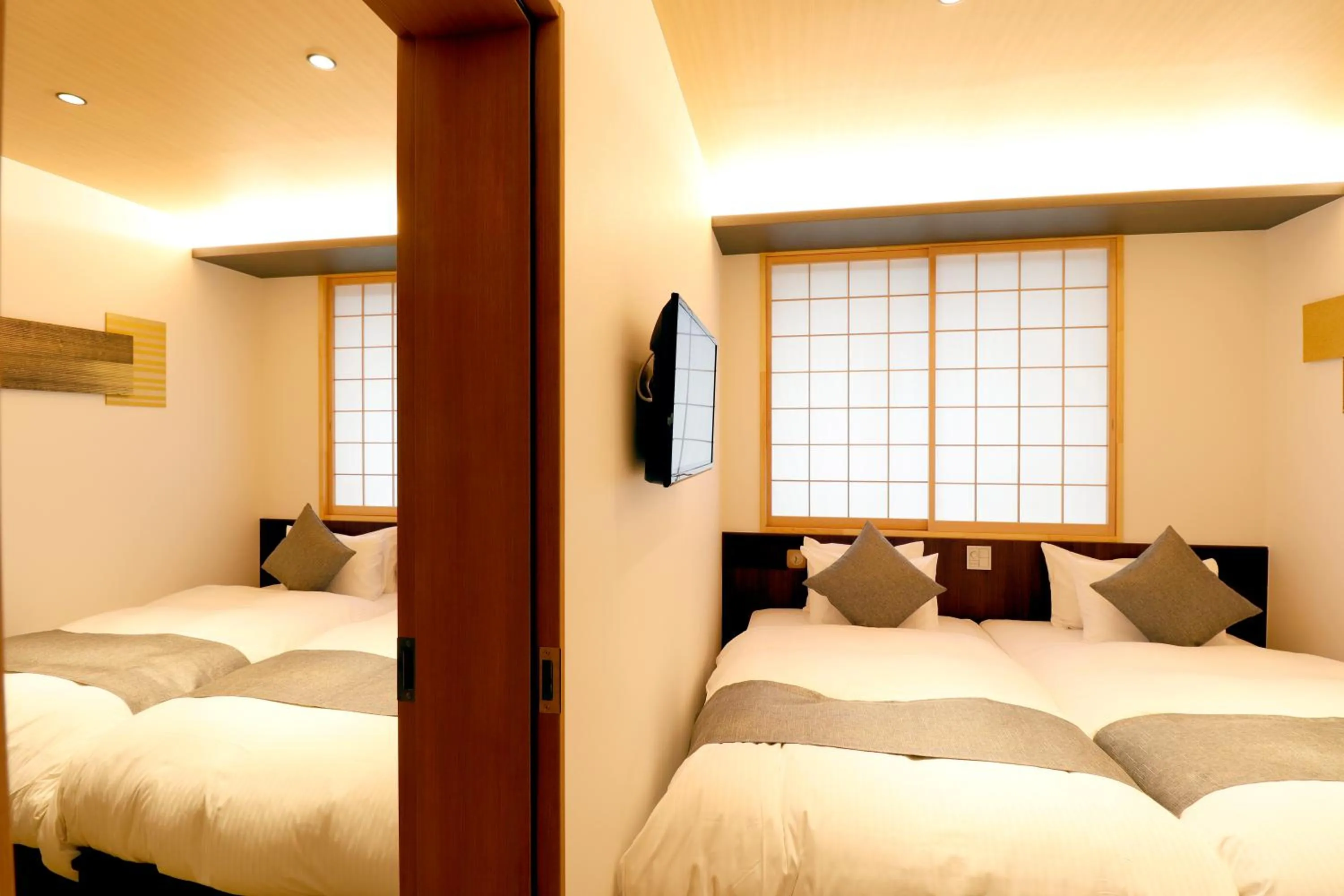 Photo of the whole room, Bed in Stay SAKURA Kyoto SUZAKU OJI