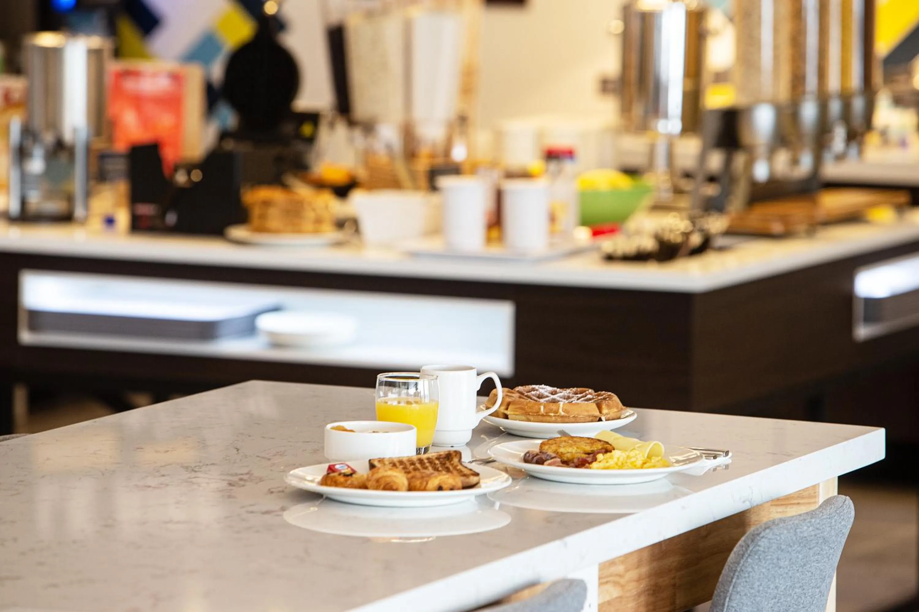Breakfast in OSKO Hôtel Toulouse Aéroport