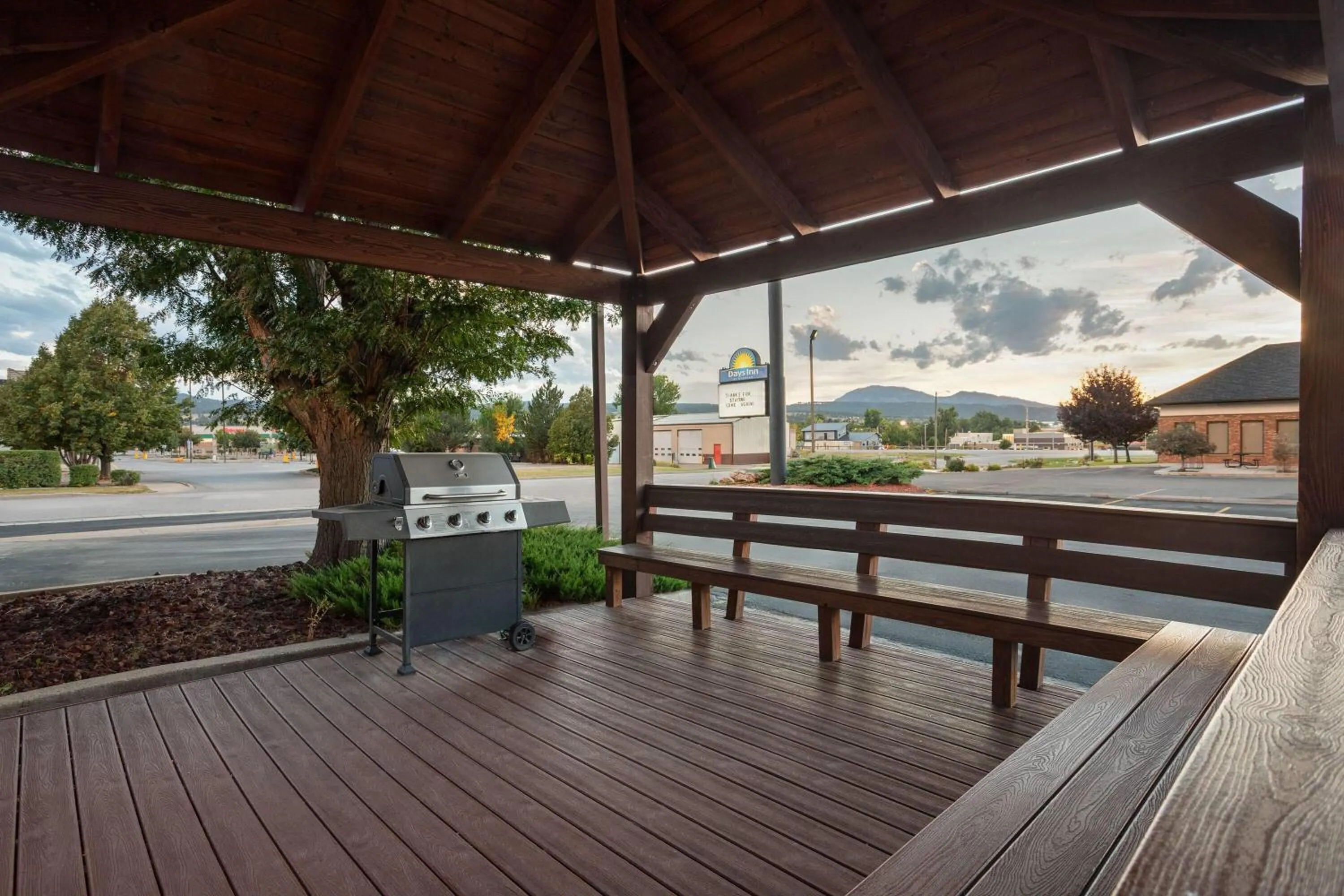 BBQ facilities in Days Inn by Wyndham Spearfish