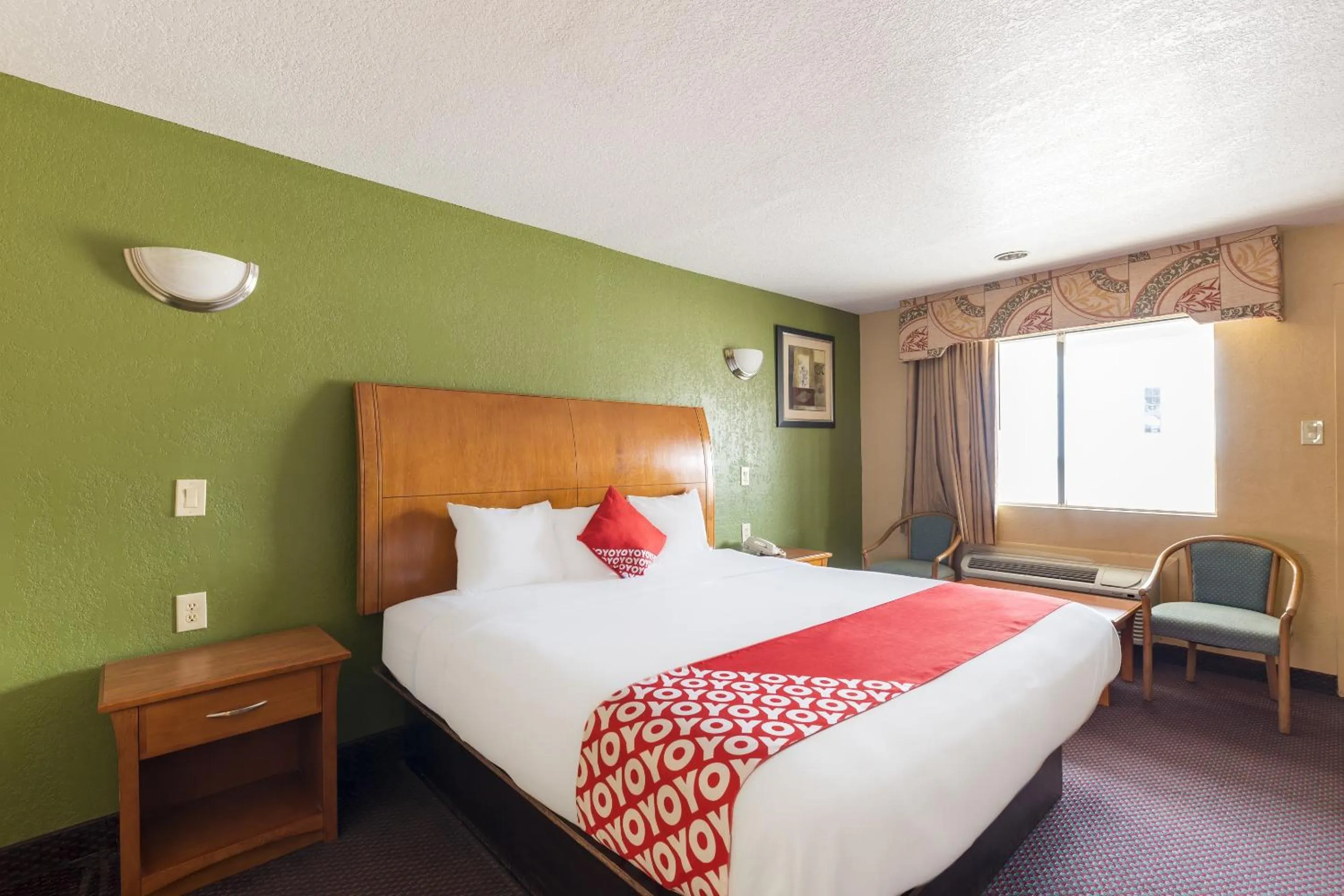 Bedroom in OYO Hotel Jewett TX Southwest, I-45