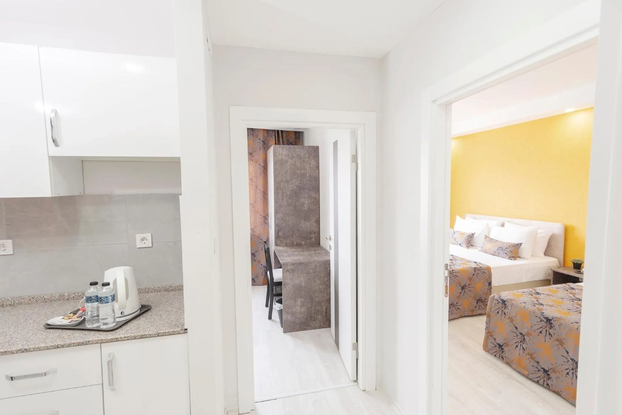 Coffee/tea facilities in The Breeze Hotel