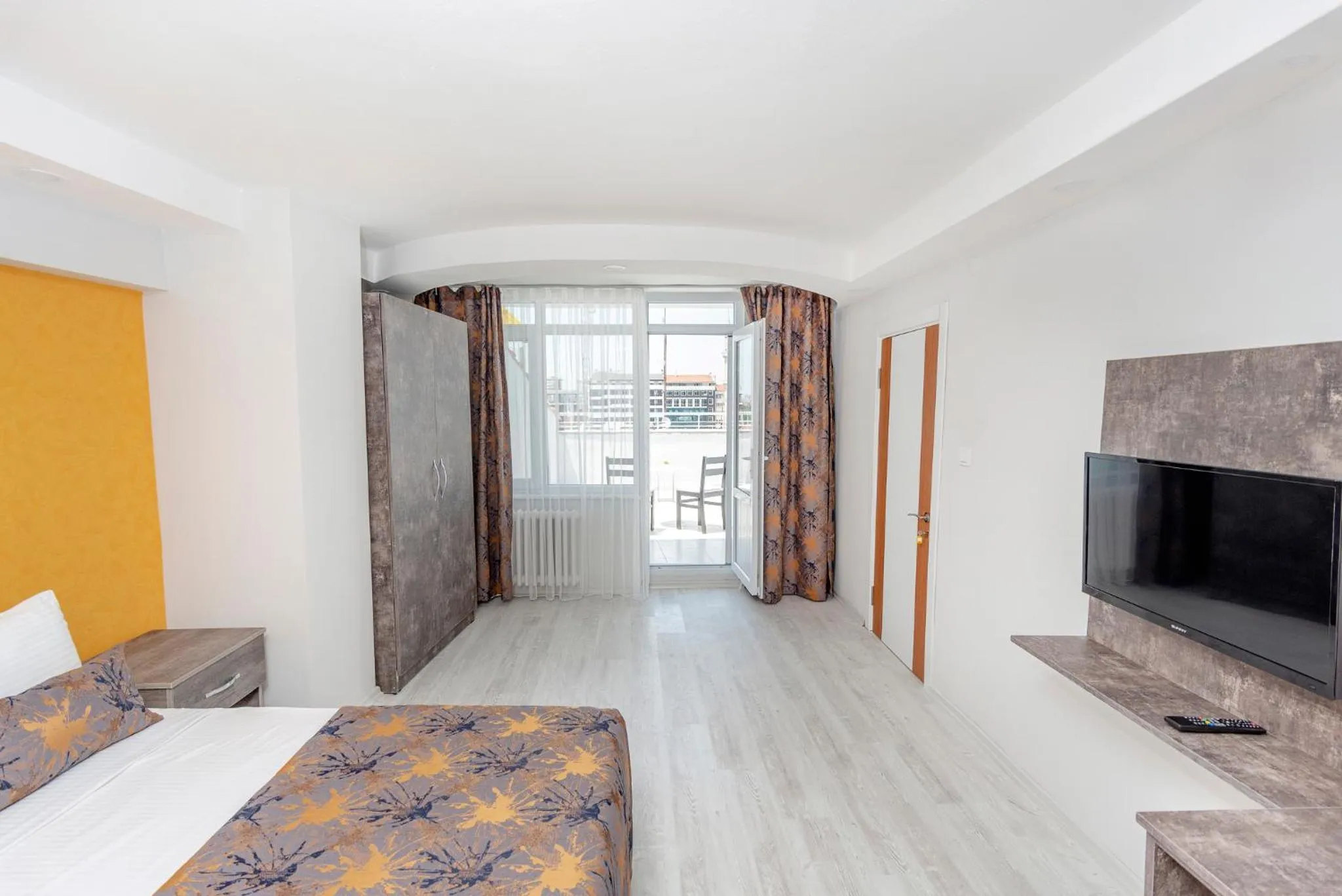 TV and multimedia in The Breeze Hotel