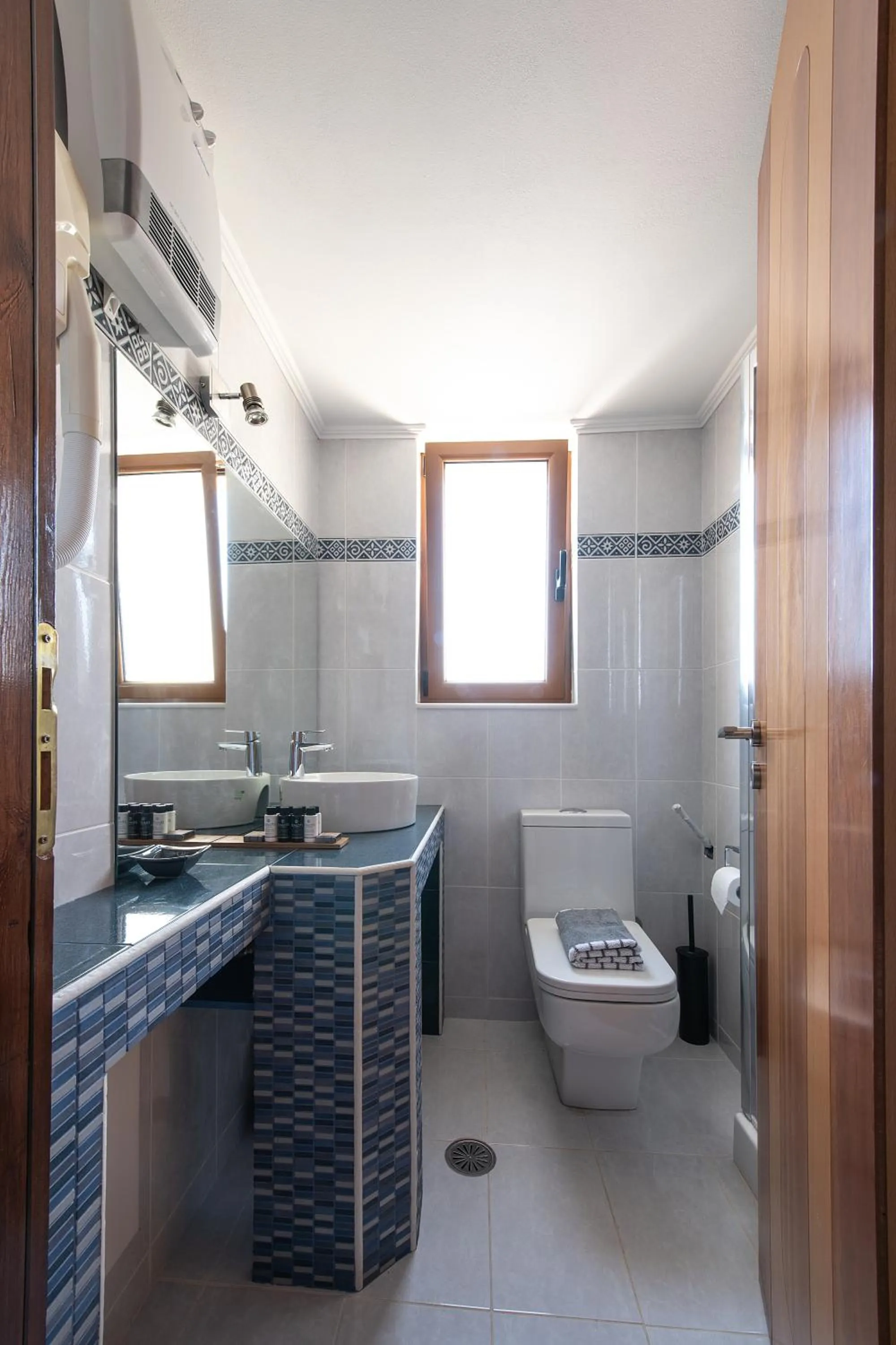 Bathroom in Cyrenia Guesthouse