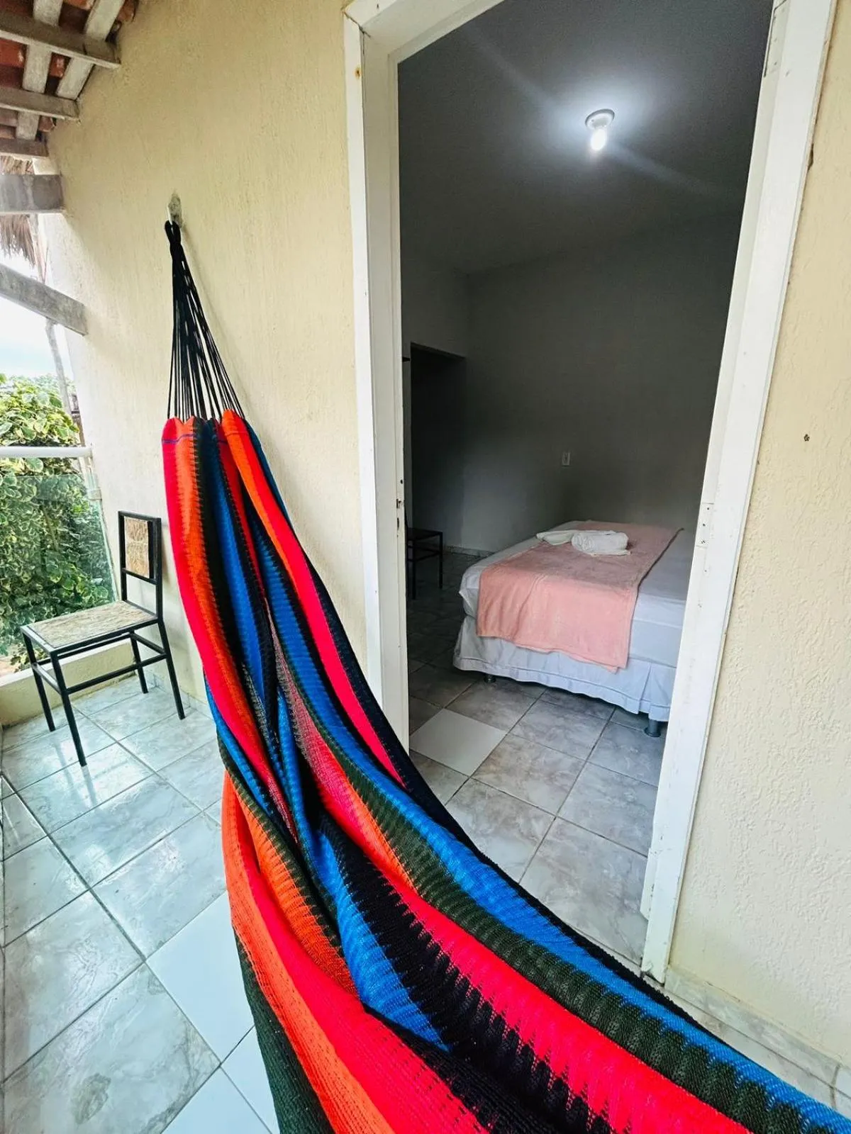 Photo of the whole room, Bed in Mansomar