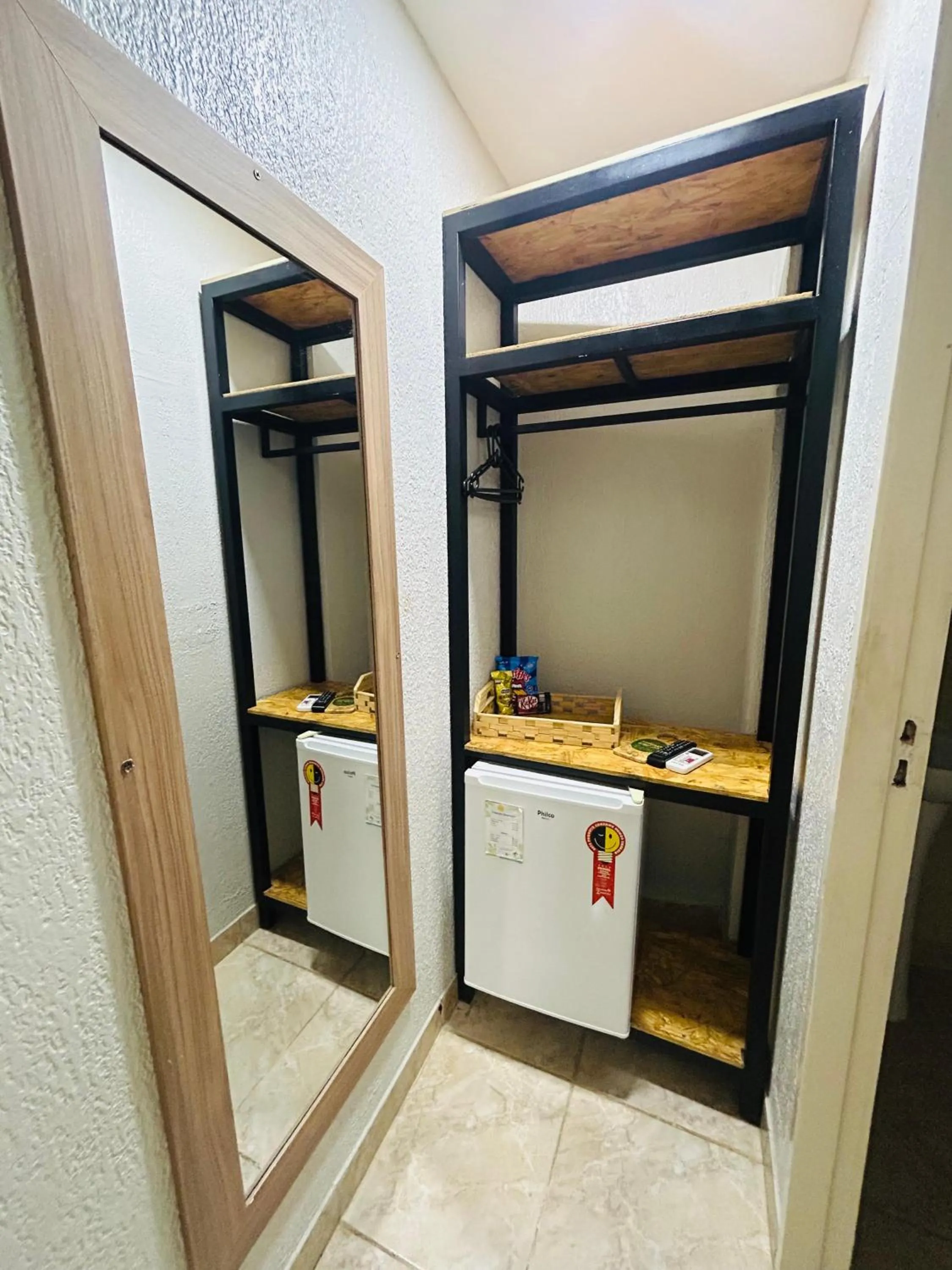 wardrobe in Mansomar