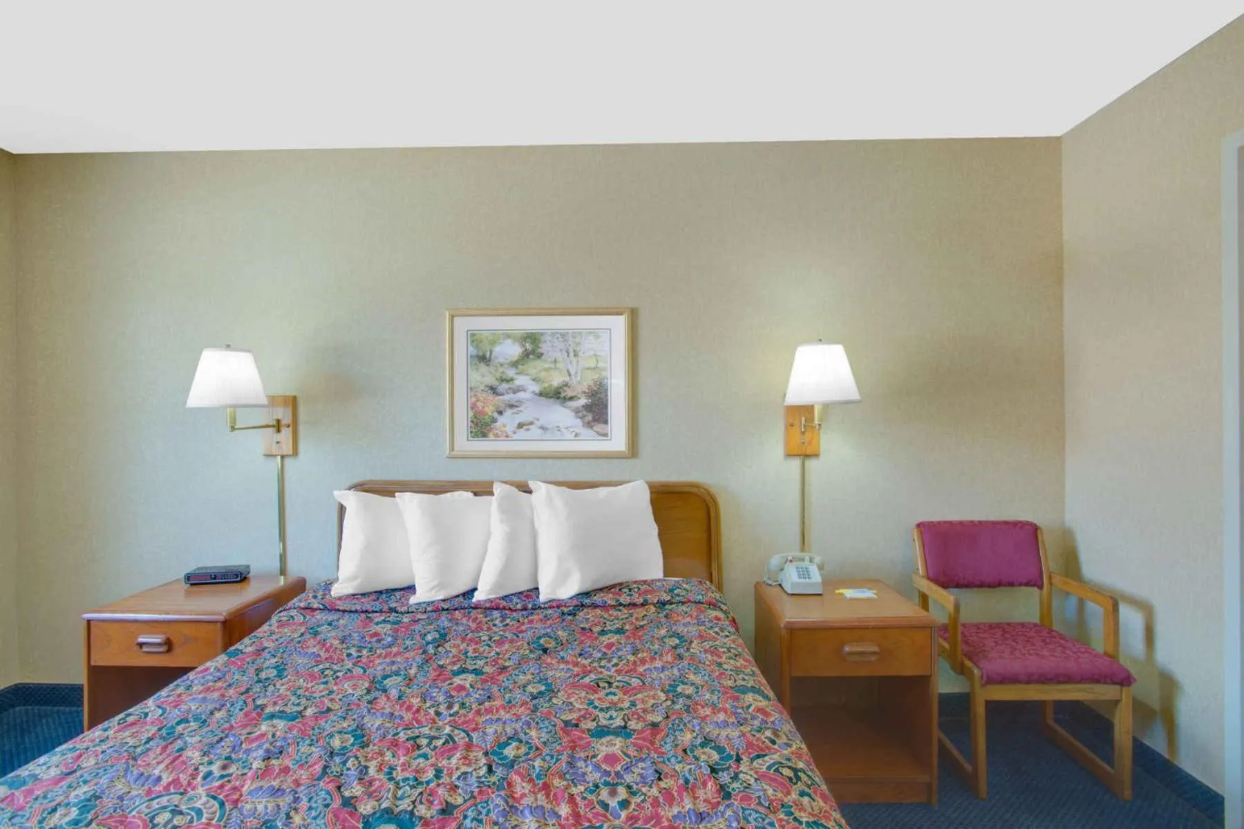 Photo of the whole room in Days Inn by Wyndham Auburn/Finger Lakes Region