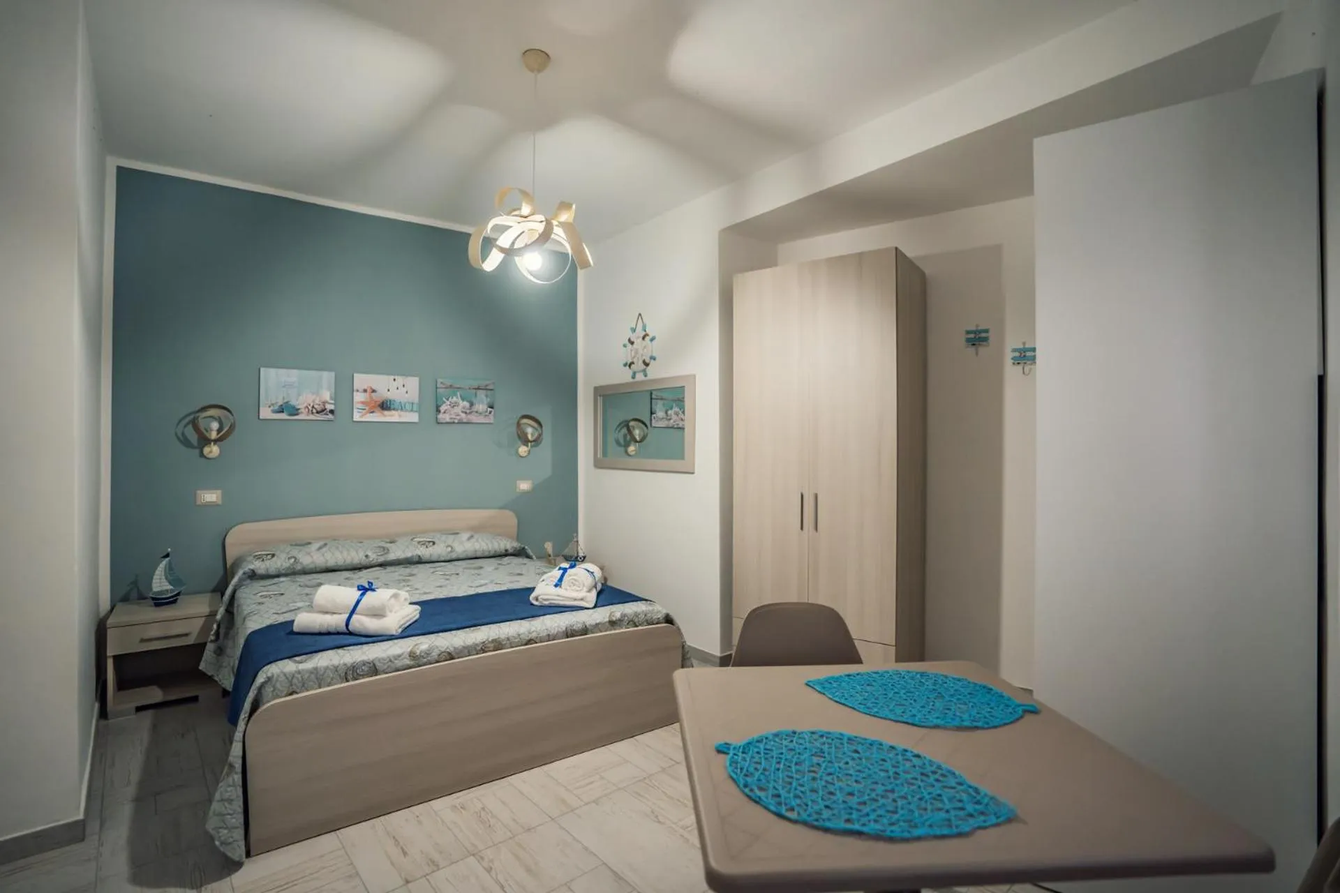 Bedroom, Bed in Bebcatia