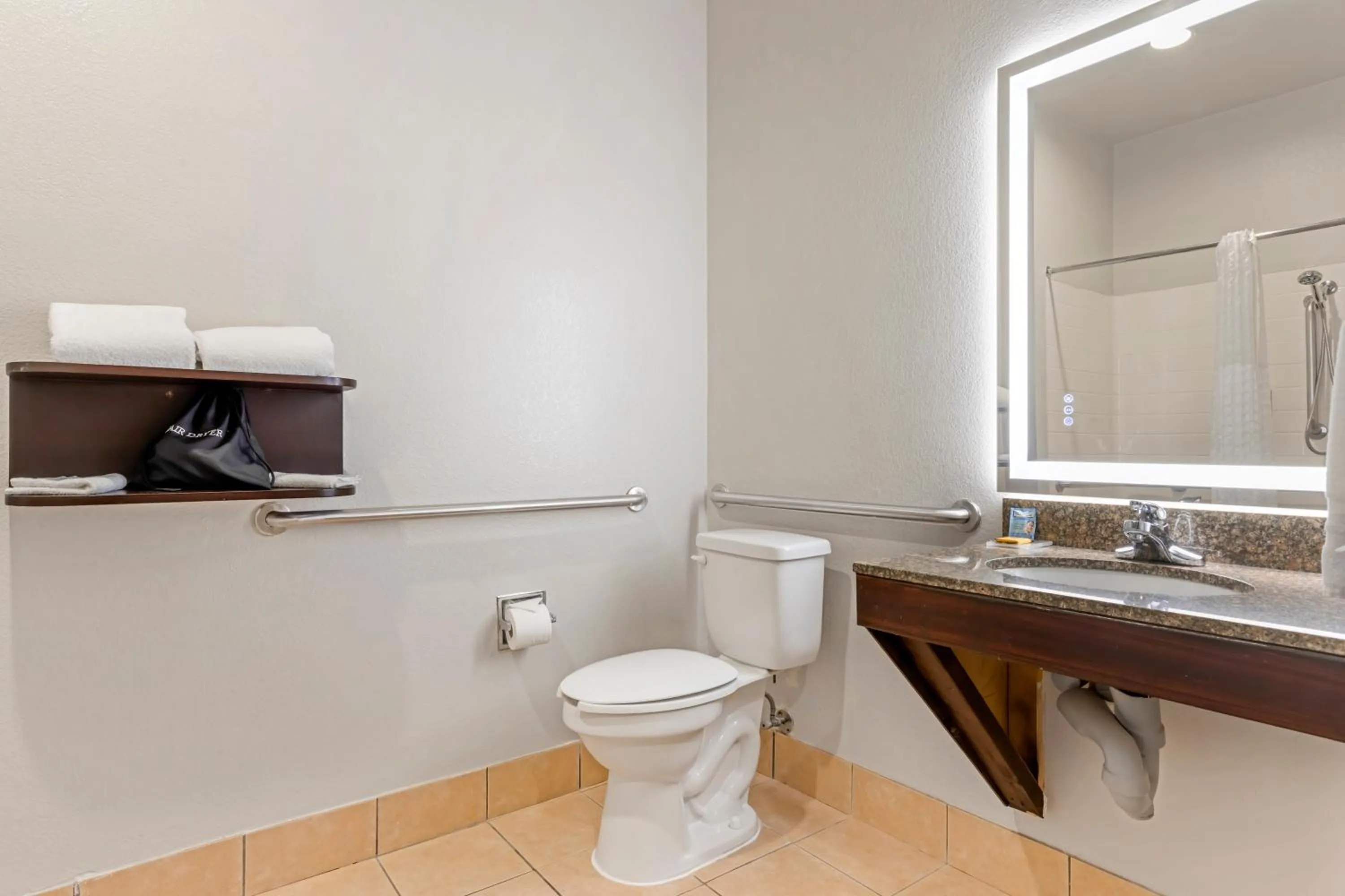 Bathroom in Best Western Plus Lake Worth Inn & Suites