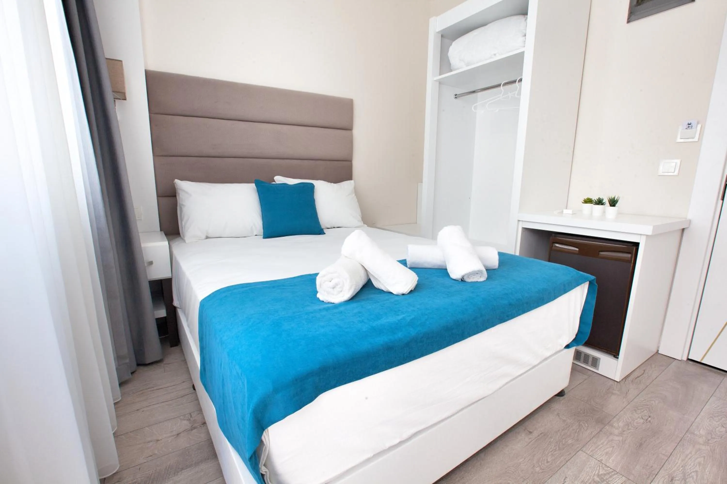 Photo of the whole room, Bed in Siete Hotel