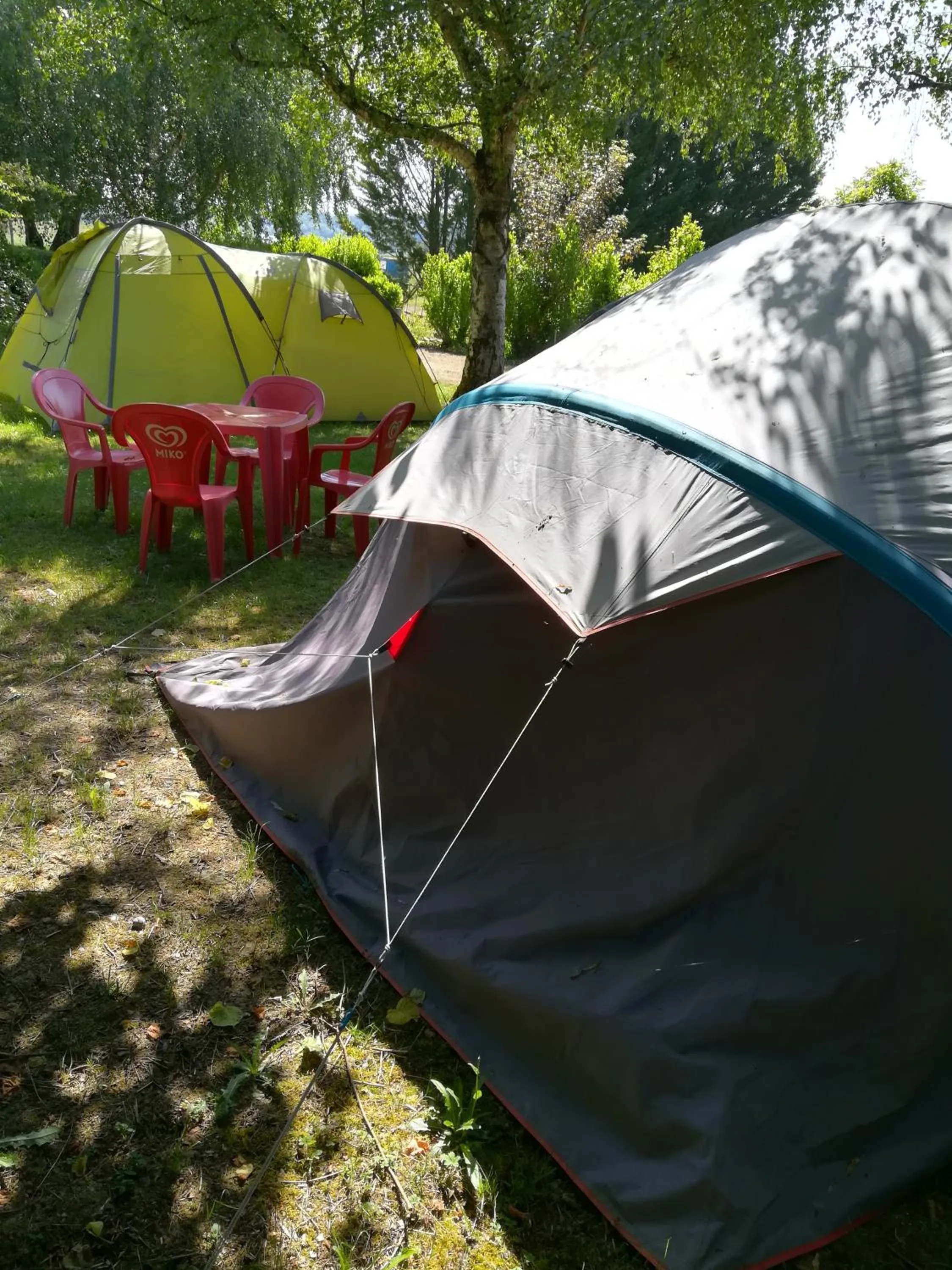 Day in PARADISE CHALLETS AND CAMPING