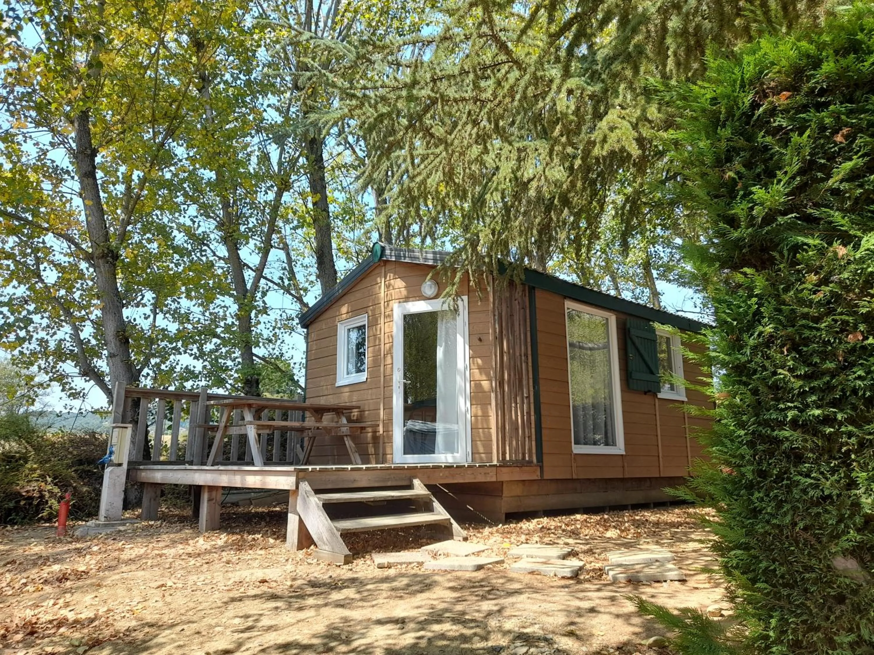 Patio in PARADISE CHALLETS AND CAMPING