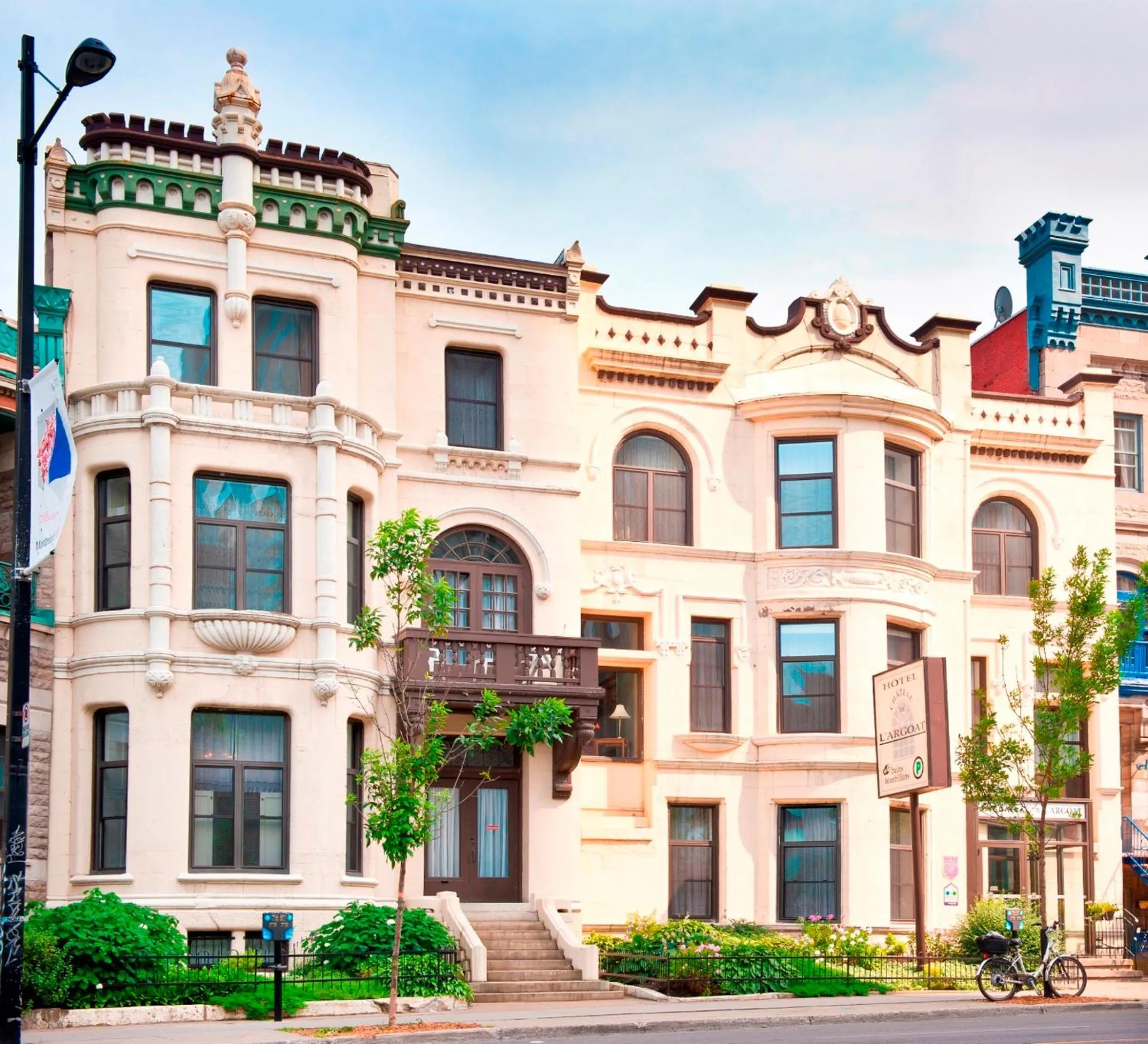 Property building in Hotel Chateau de l'Argoat