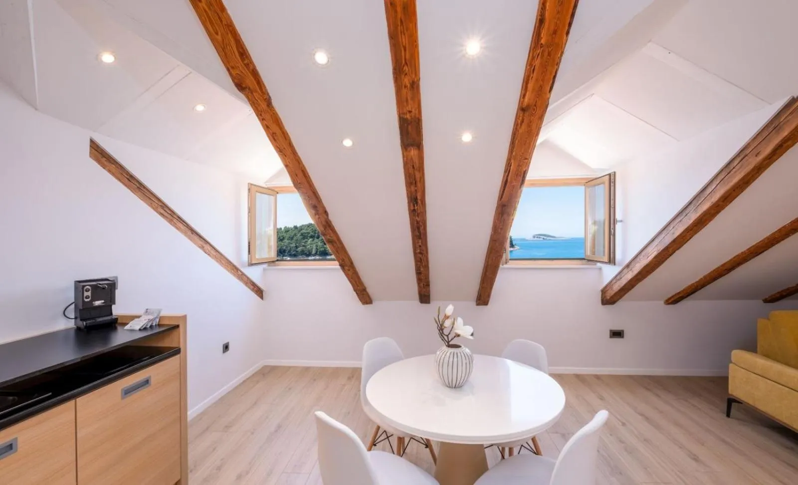 Living room in Casa Antika Suites