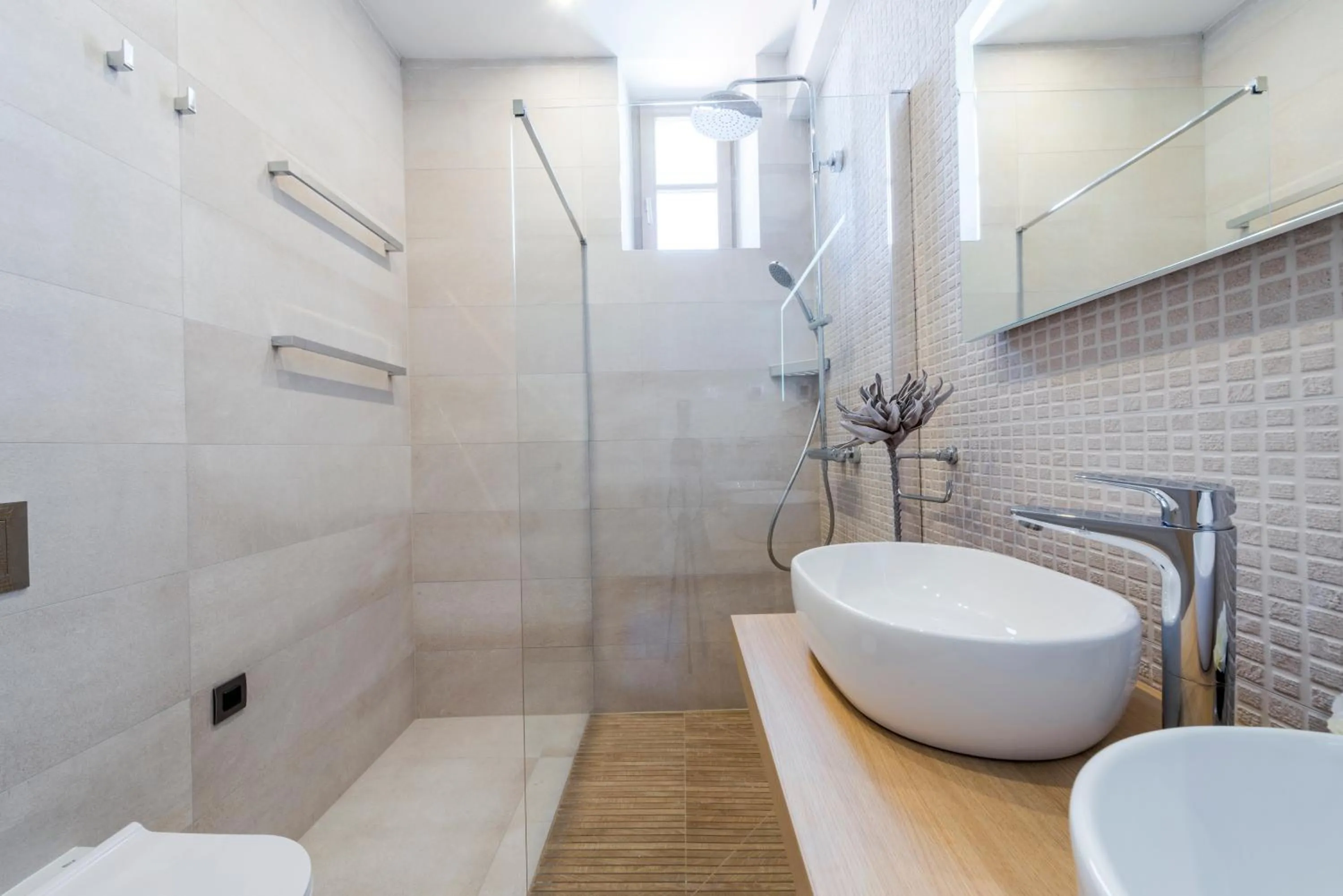 Shower in Casa Antika Suites