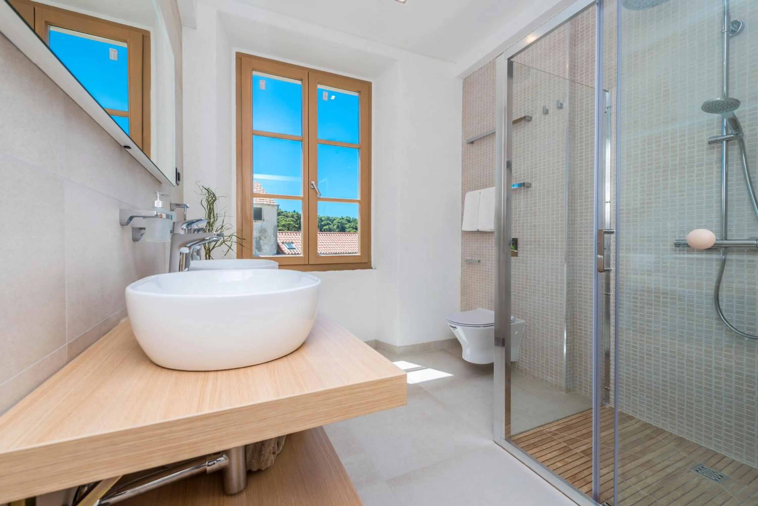 Shower in Casa Antika Suites