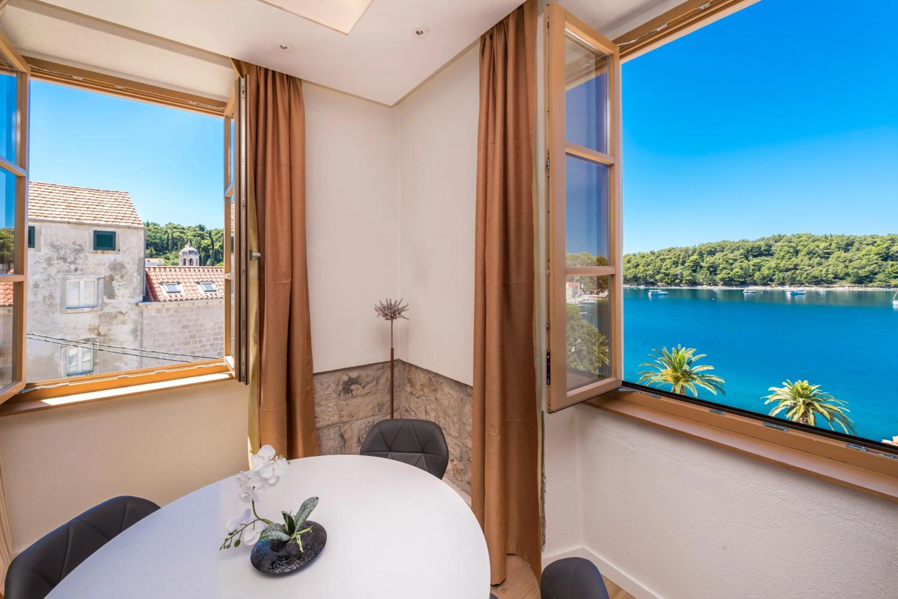 Seating area in Casa Antika Suites