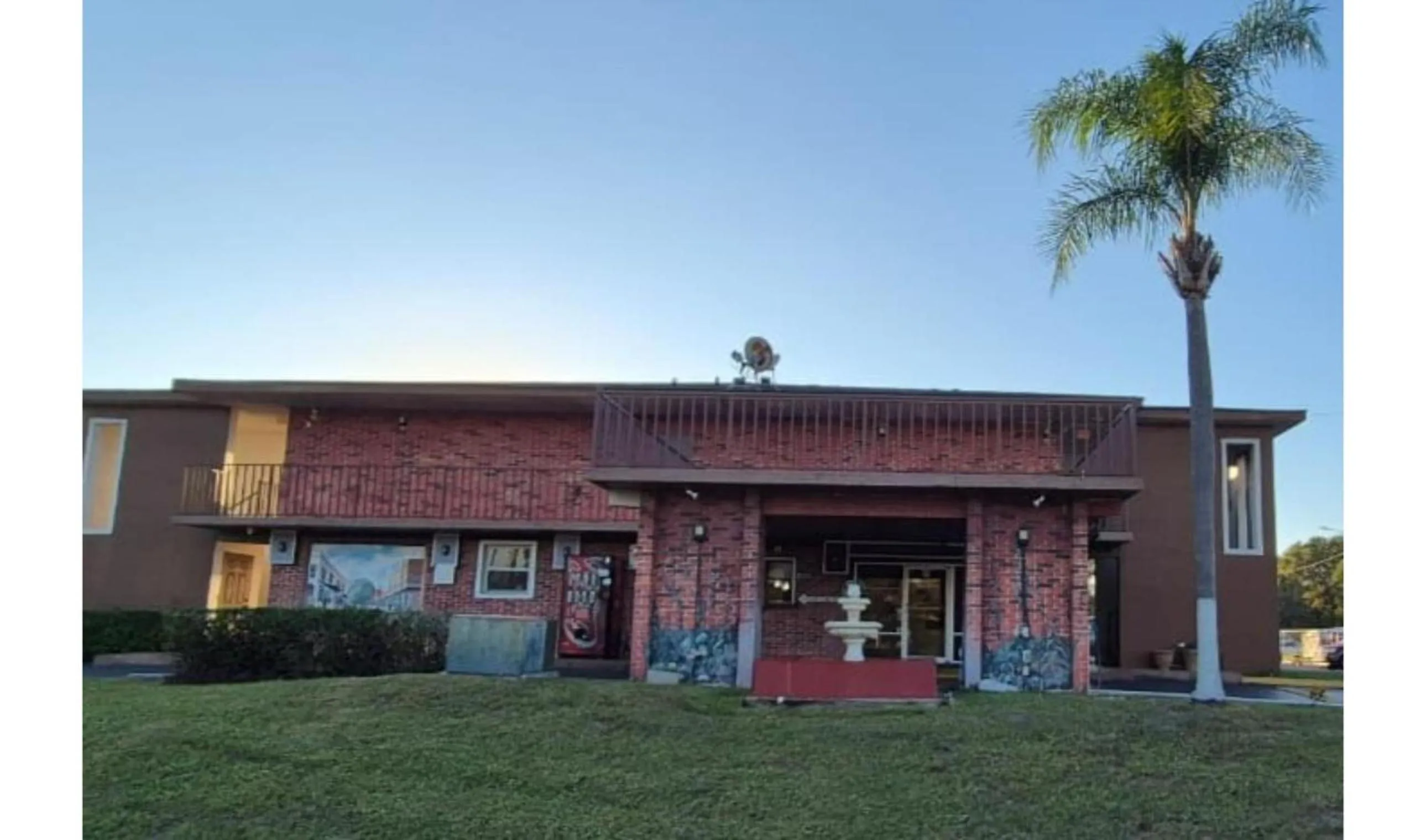 Property building in Central Motel Kissimmee Near Disney World