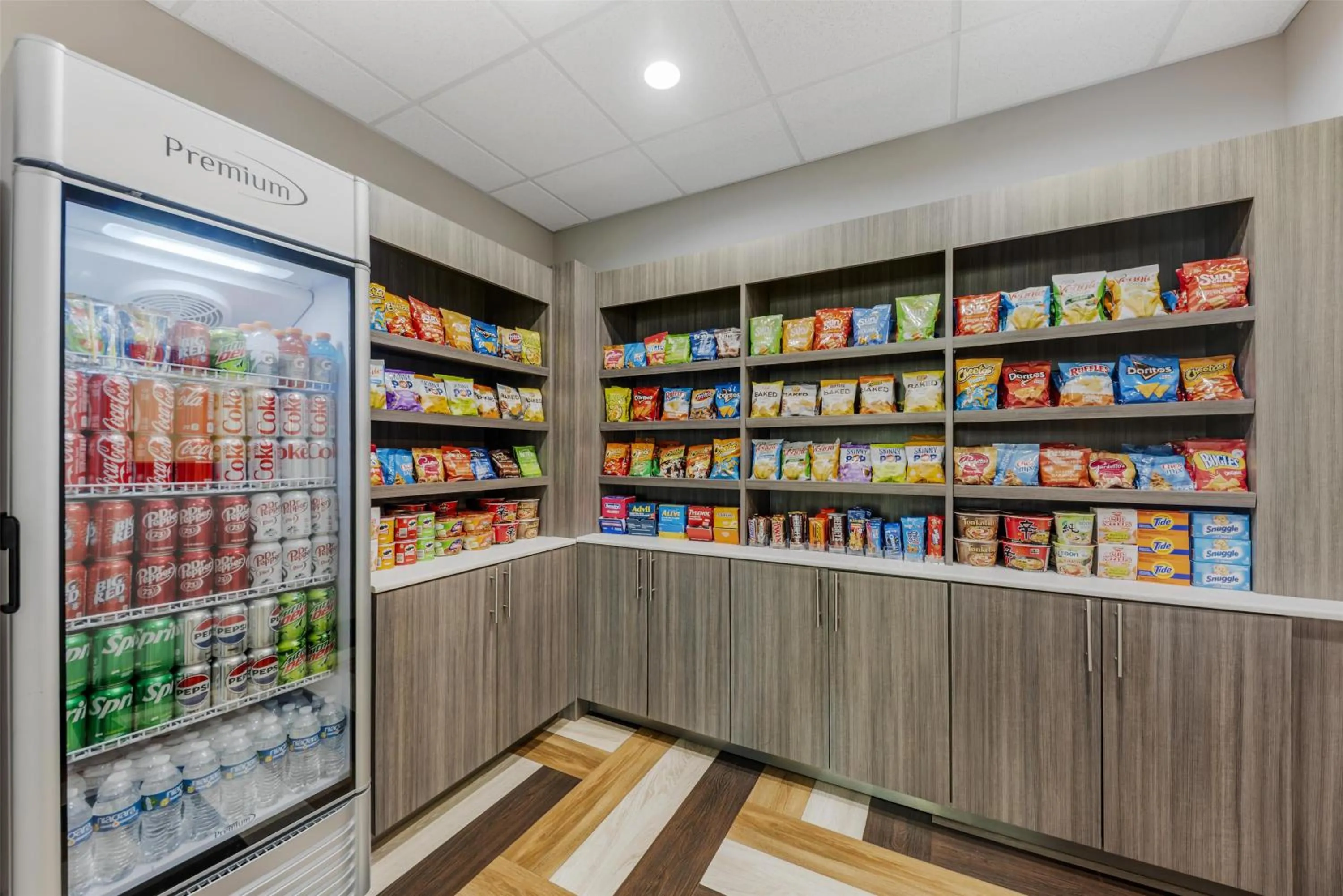 Property building in Best Western Green Oak Inn & Suites