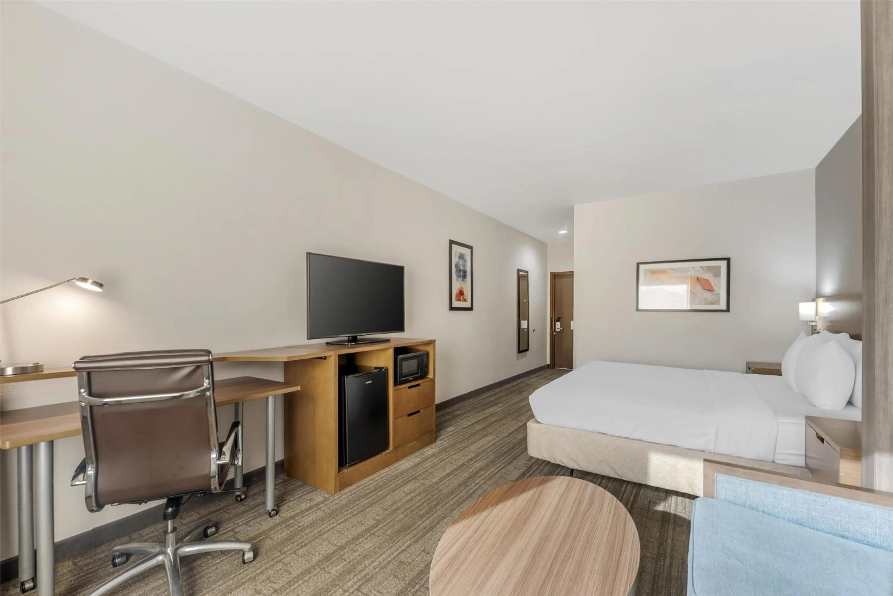 Bedroom, Bed in Best Western Green Oak Inn & Suites