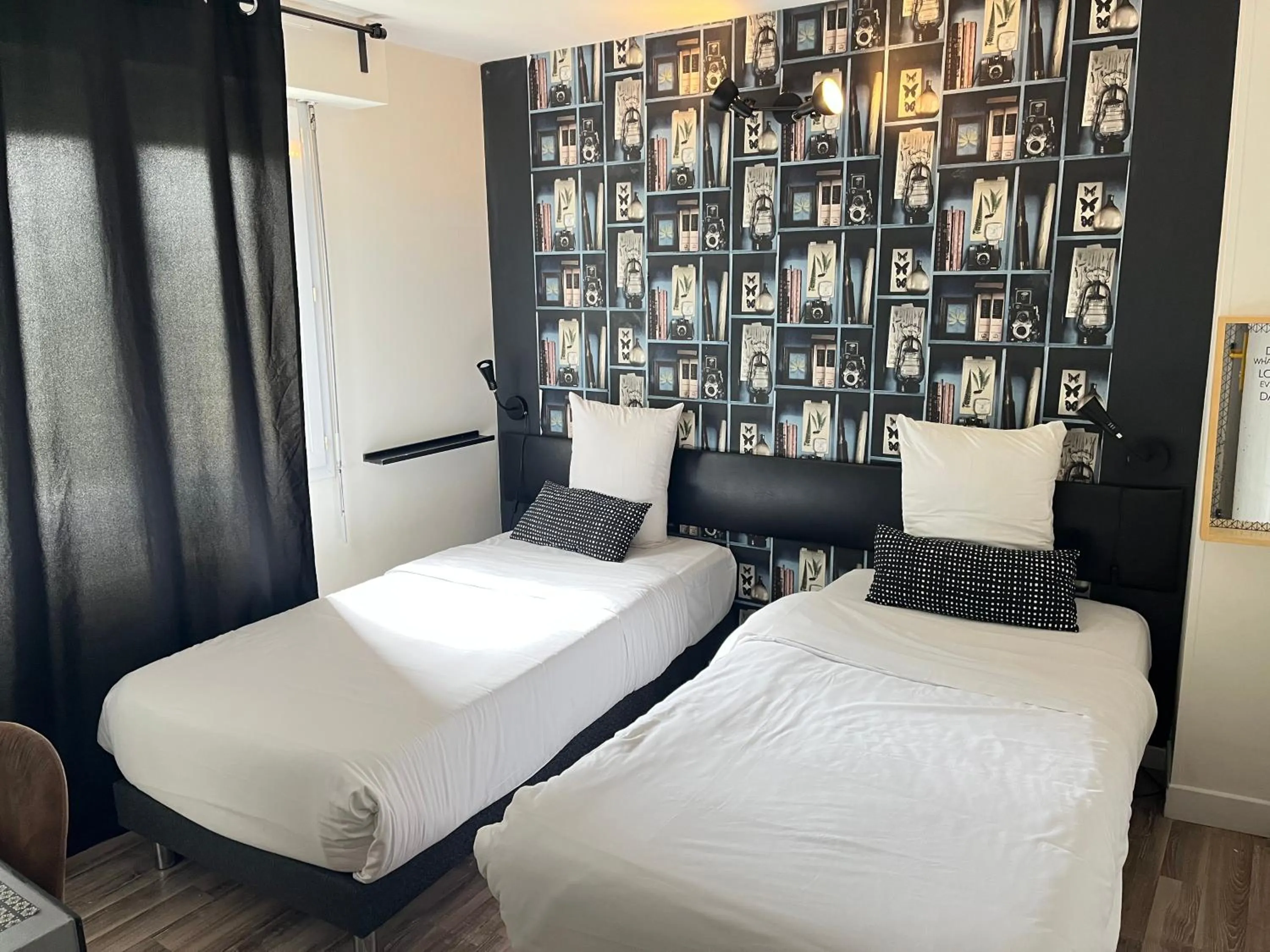 Bed in Hôtel Brasserie L'ESCALE, secteur Gare de Bergerac