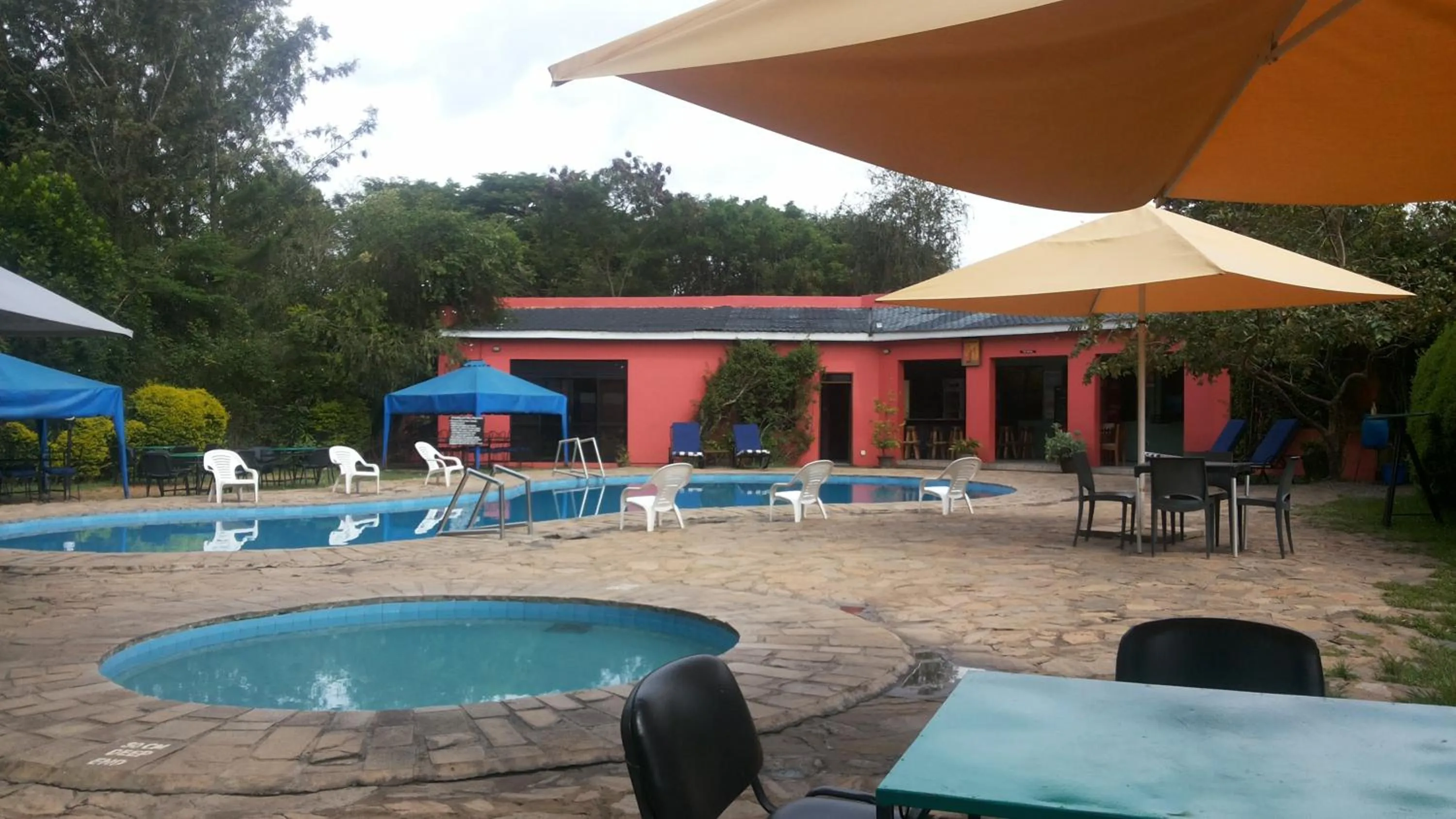 White Castle Hotel Arua