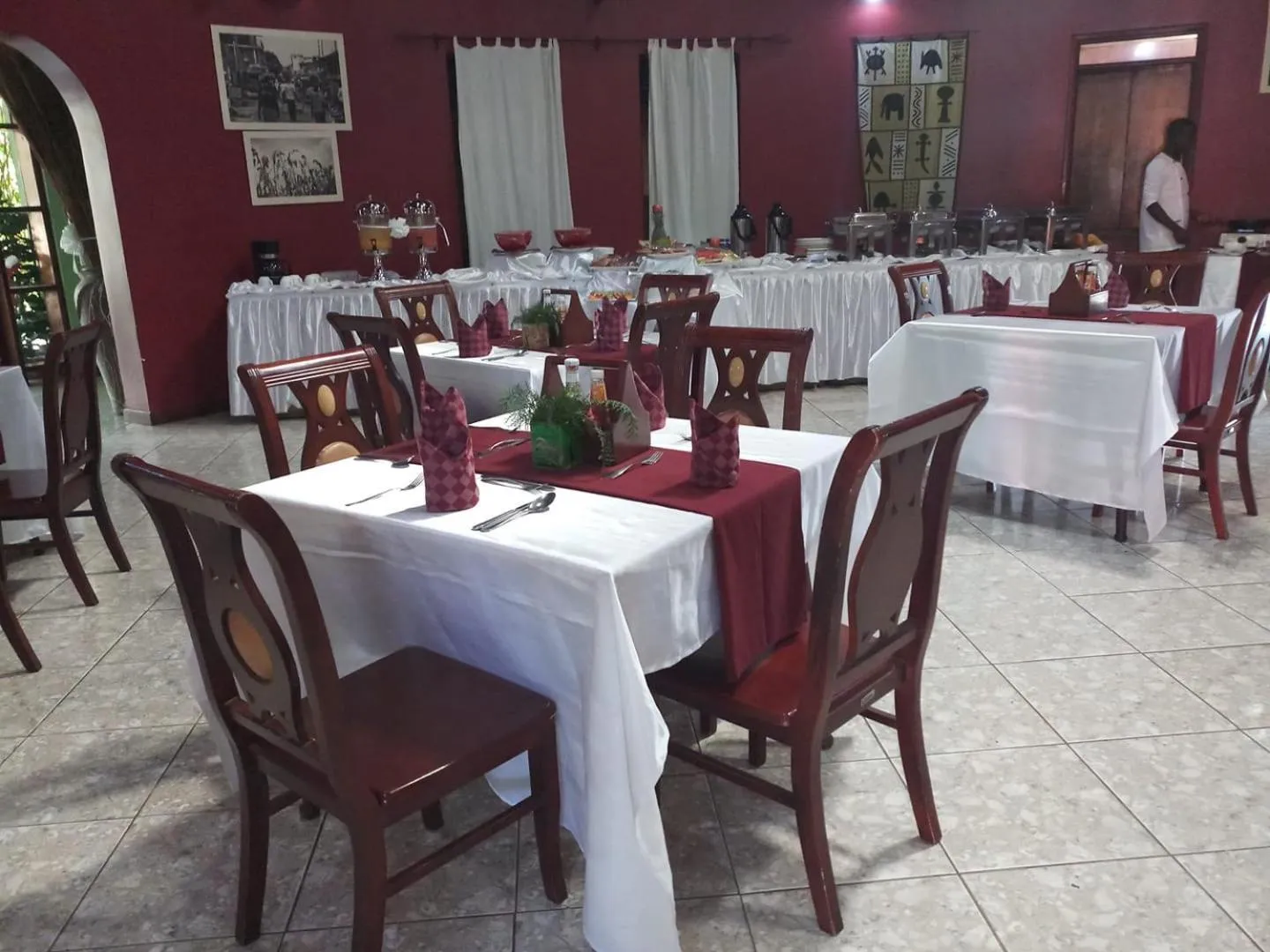 Restaurant/places to eat in White Castle Hotel Arua