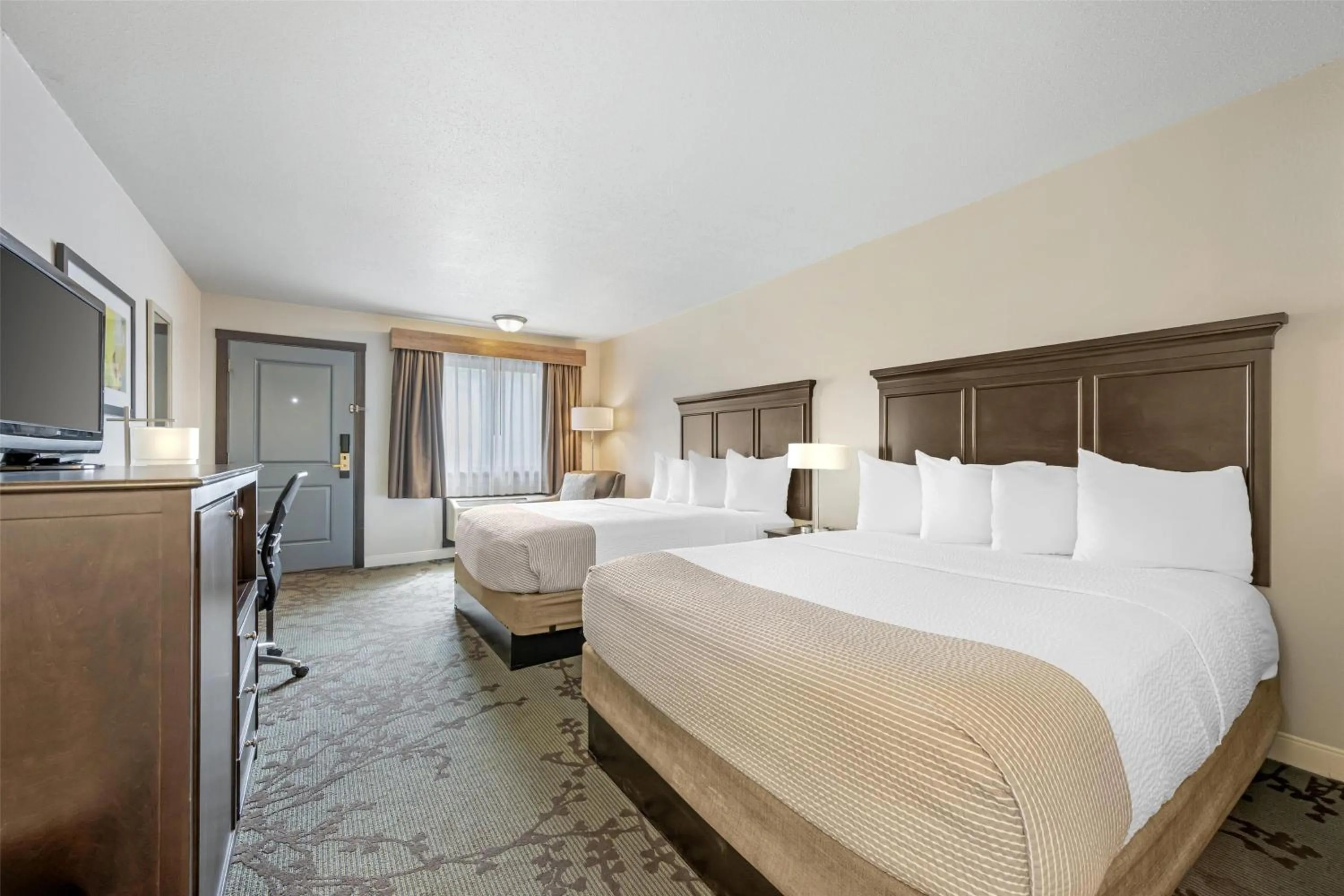 Bedroom, Bed in Best Western Black Hills Lodge