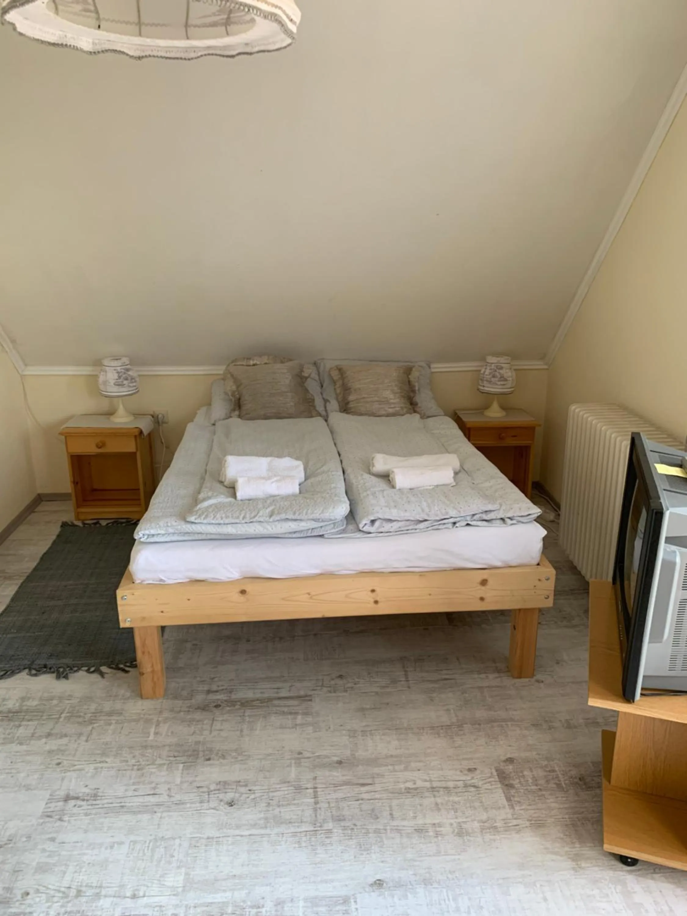 Bed in WhiteHouse Alsoors