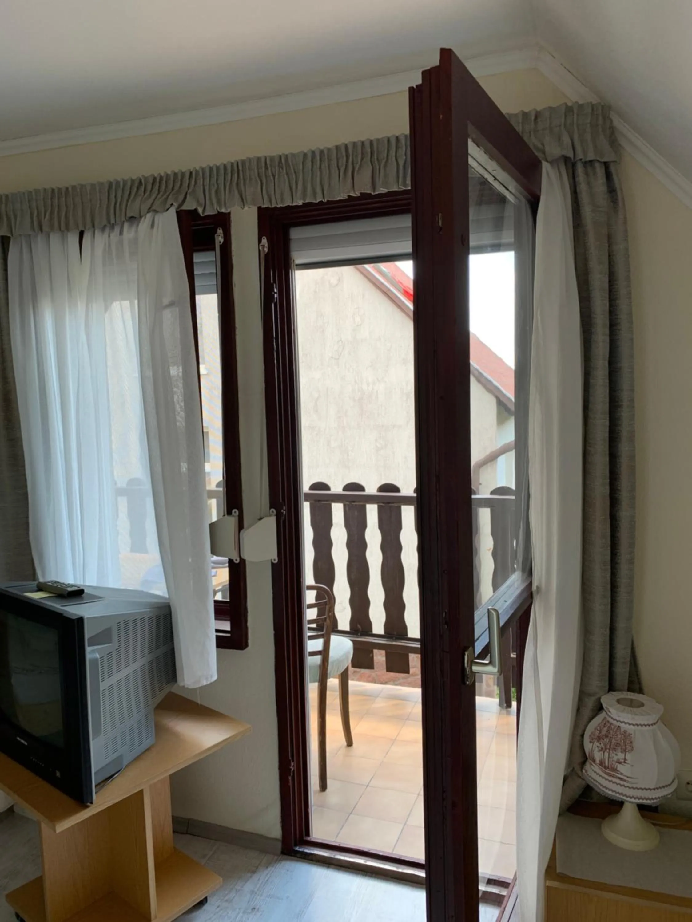 Bed in WhiteHouse Alsoors