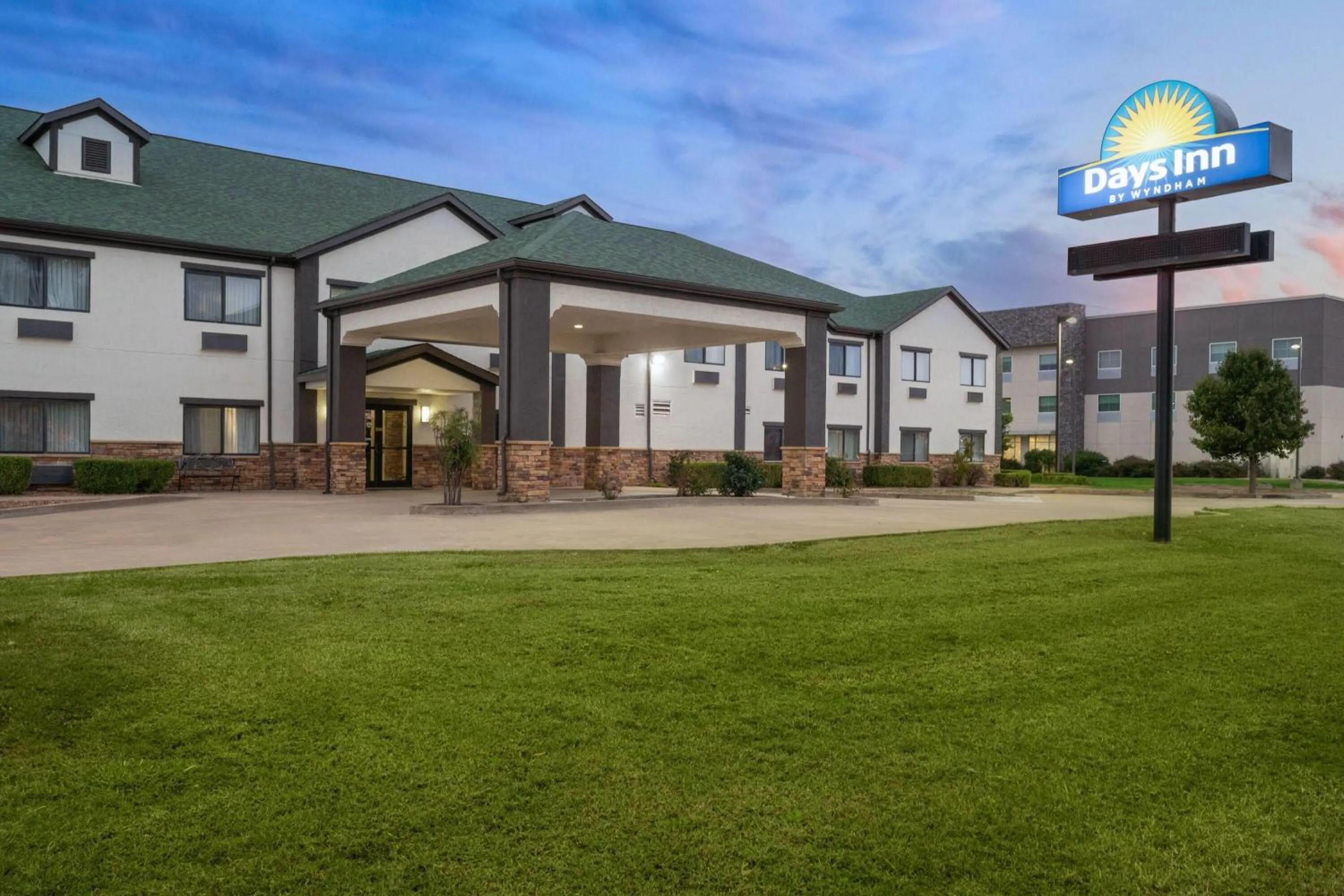 Property building in Days Inn by Wyndham Coffeyville, Kansas