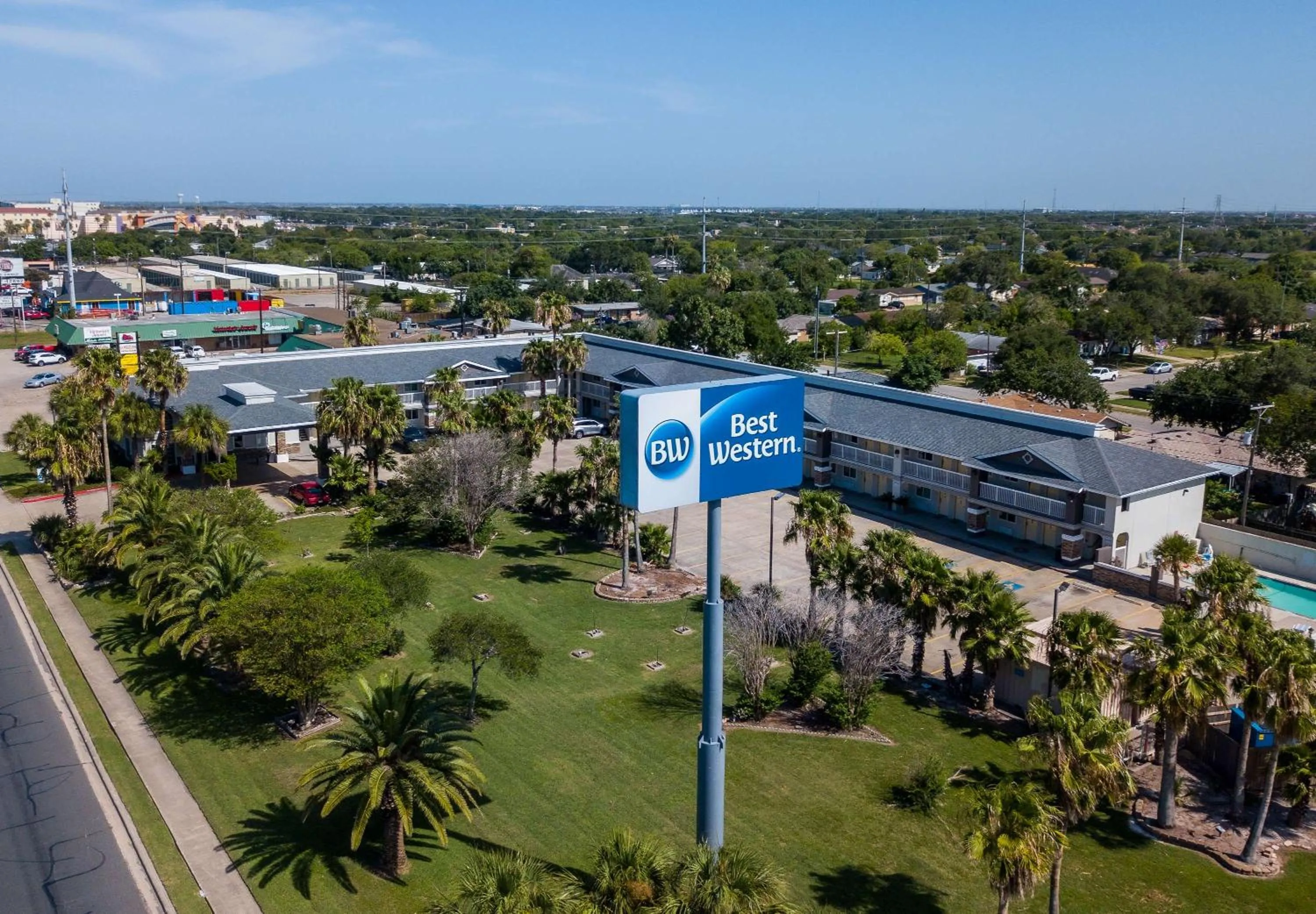 Property building in Best Western Paradise Inn