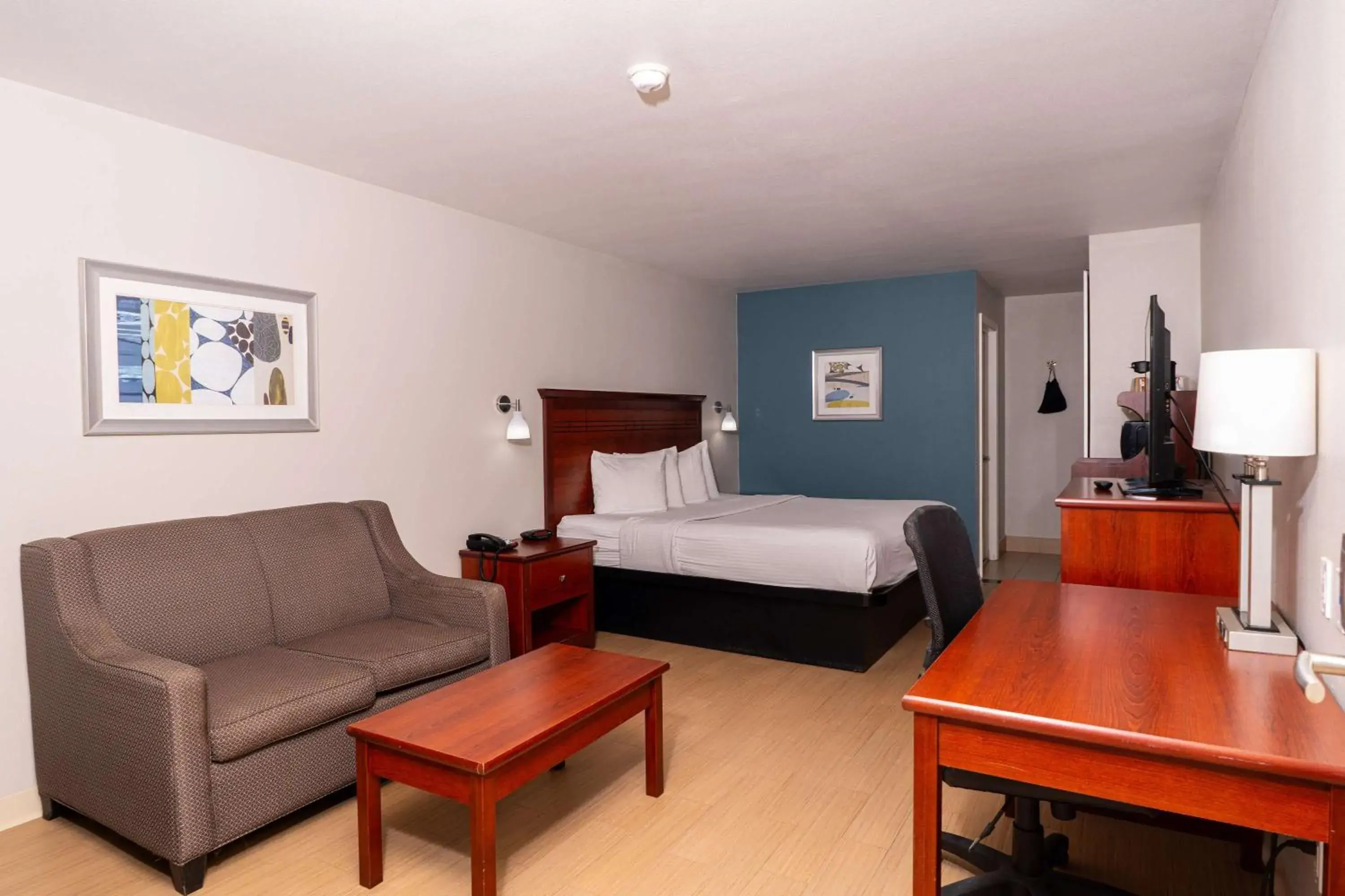 King Room with Bathtub - Disability Access/Non-Smoking in Best Western Paradise Inn King Room with Bathtub - Disability Access/Non-Smoking in Best Western Paradise Inn