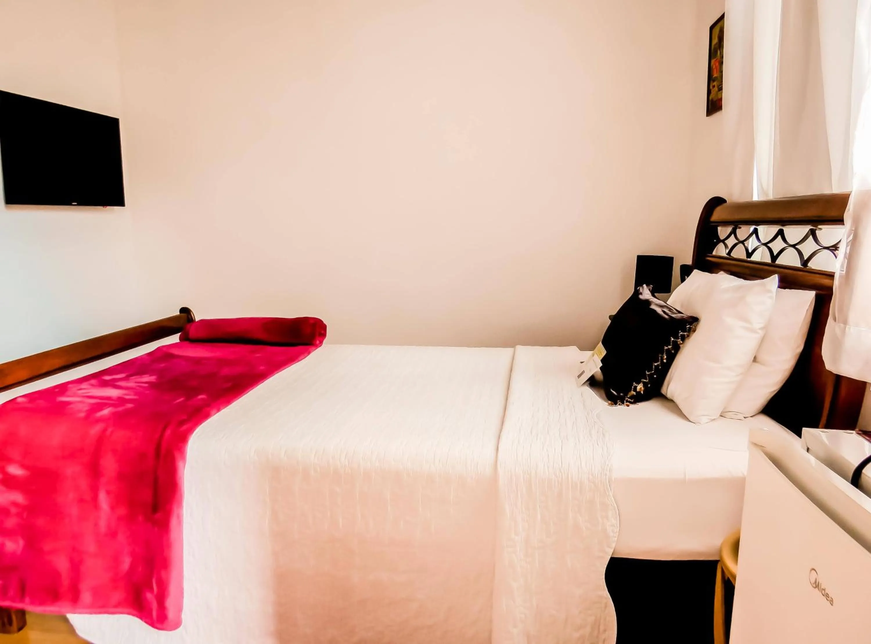 Photo of the whole room, Bed in Casa Perpetua Hotel D Charm