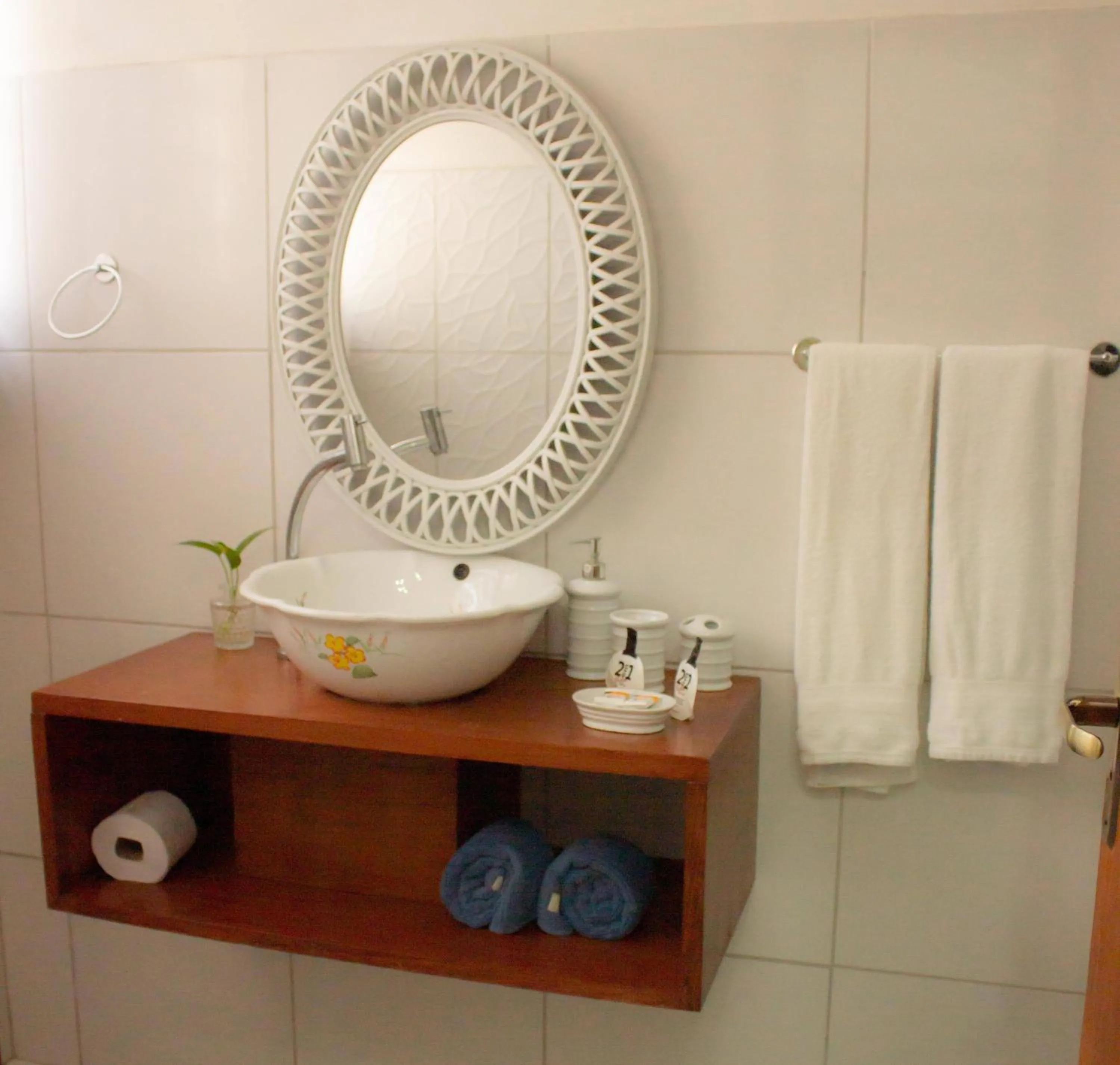 Bathroom in Casa Perpetua Hotel D Charm