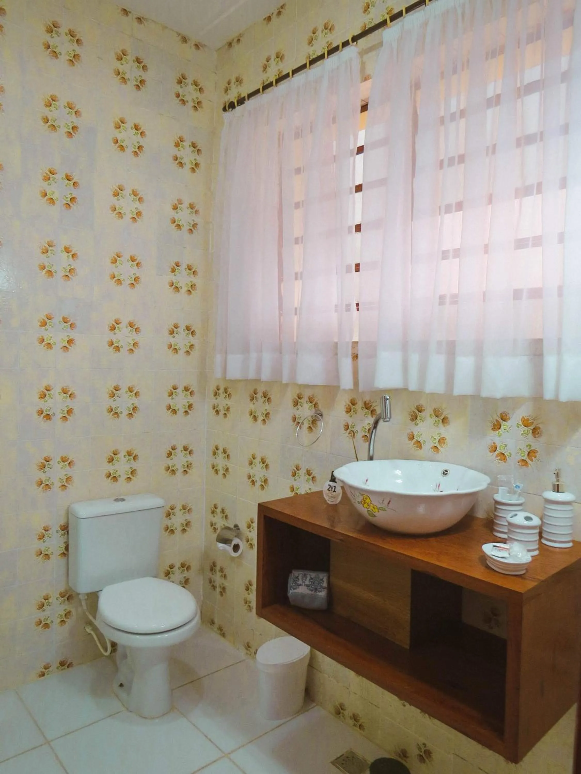 Toilet in Casa Perpetua Hotel D Charm