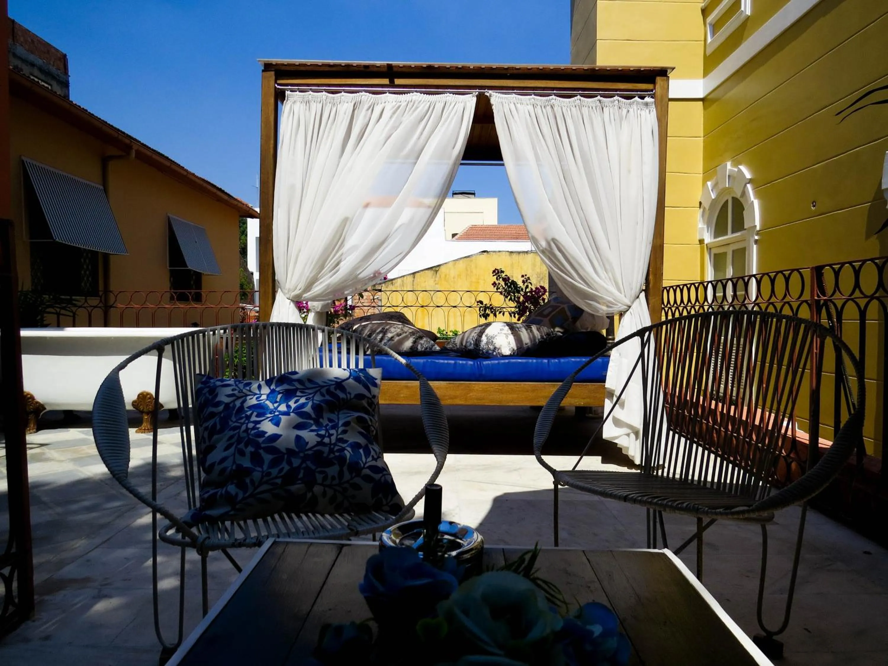 Day in Casa Perpetua Hotel D Charm